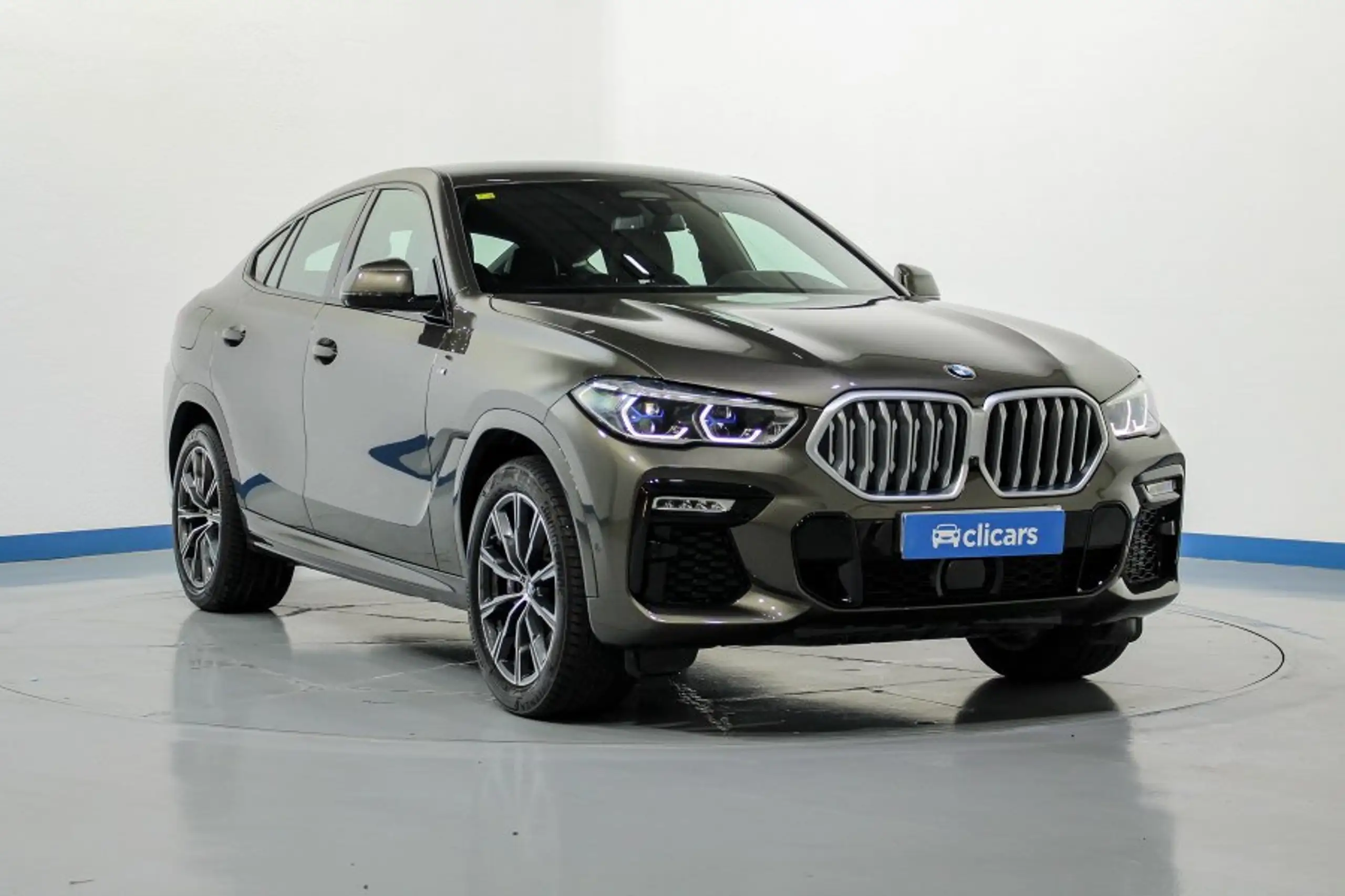 BMW - X6