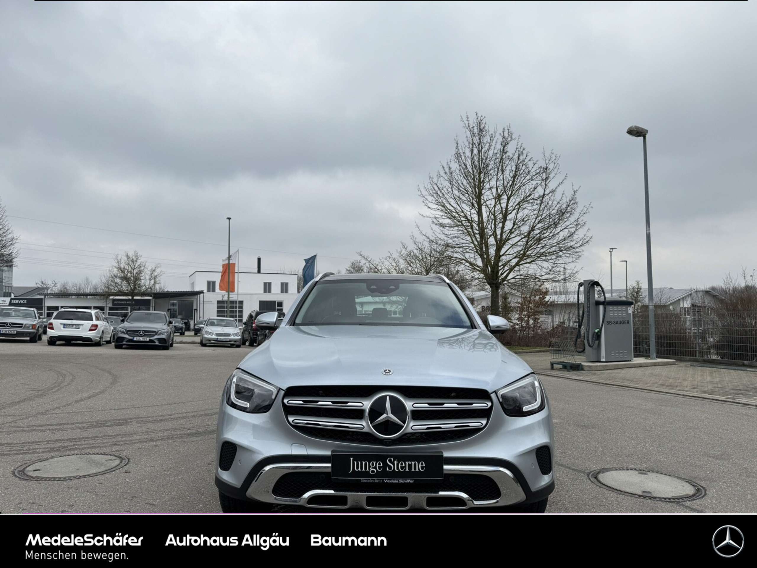 Mercedes-Benz - GLC 300