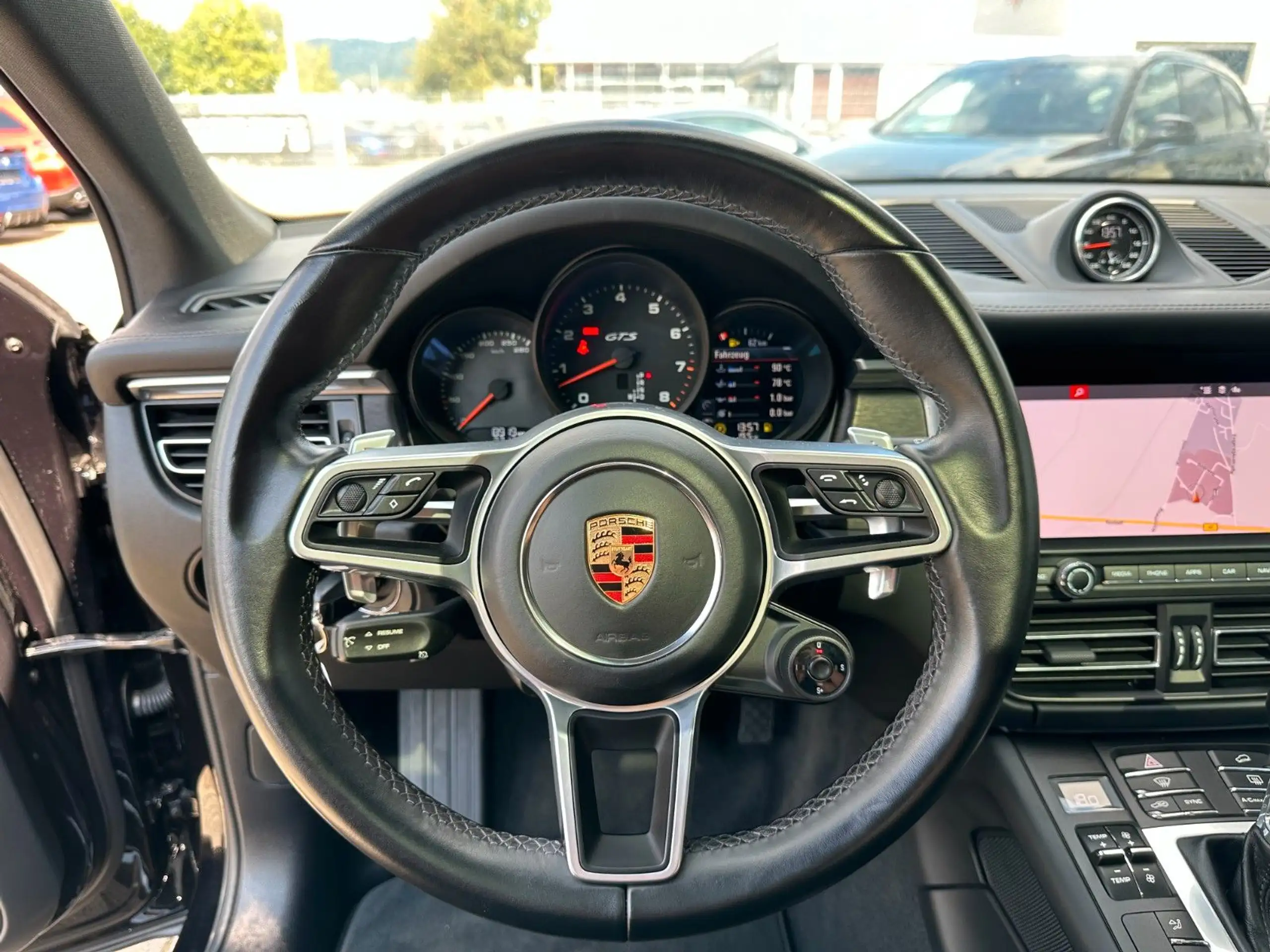 Porsche - Macan