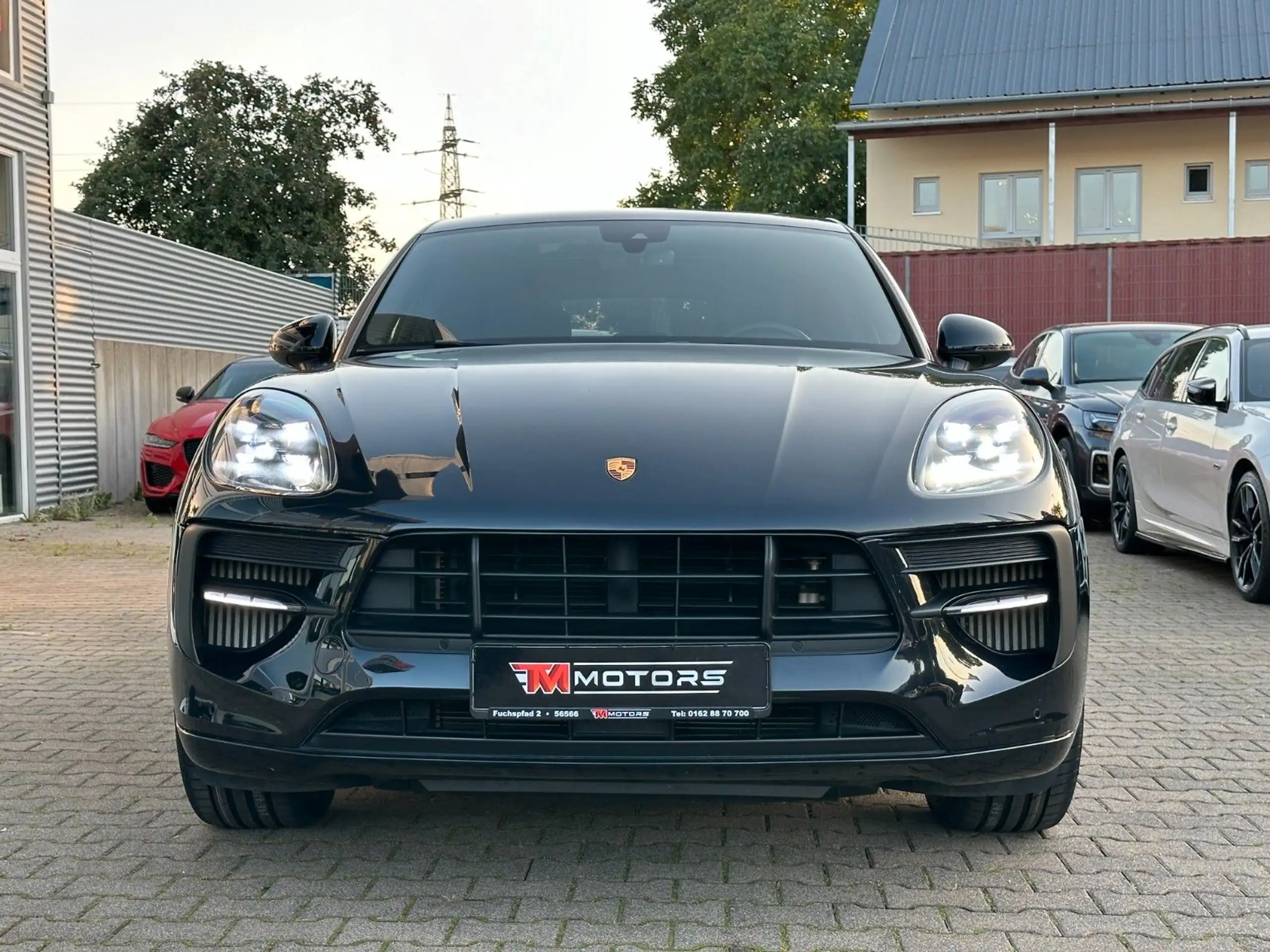 Porsche - Macan