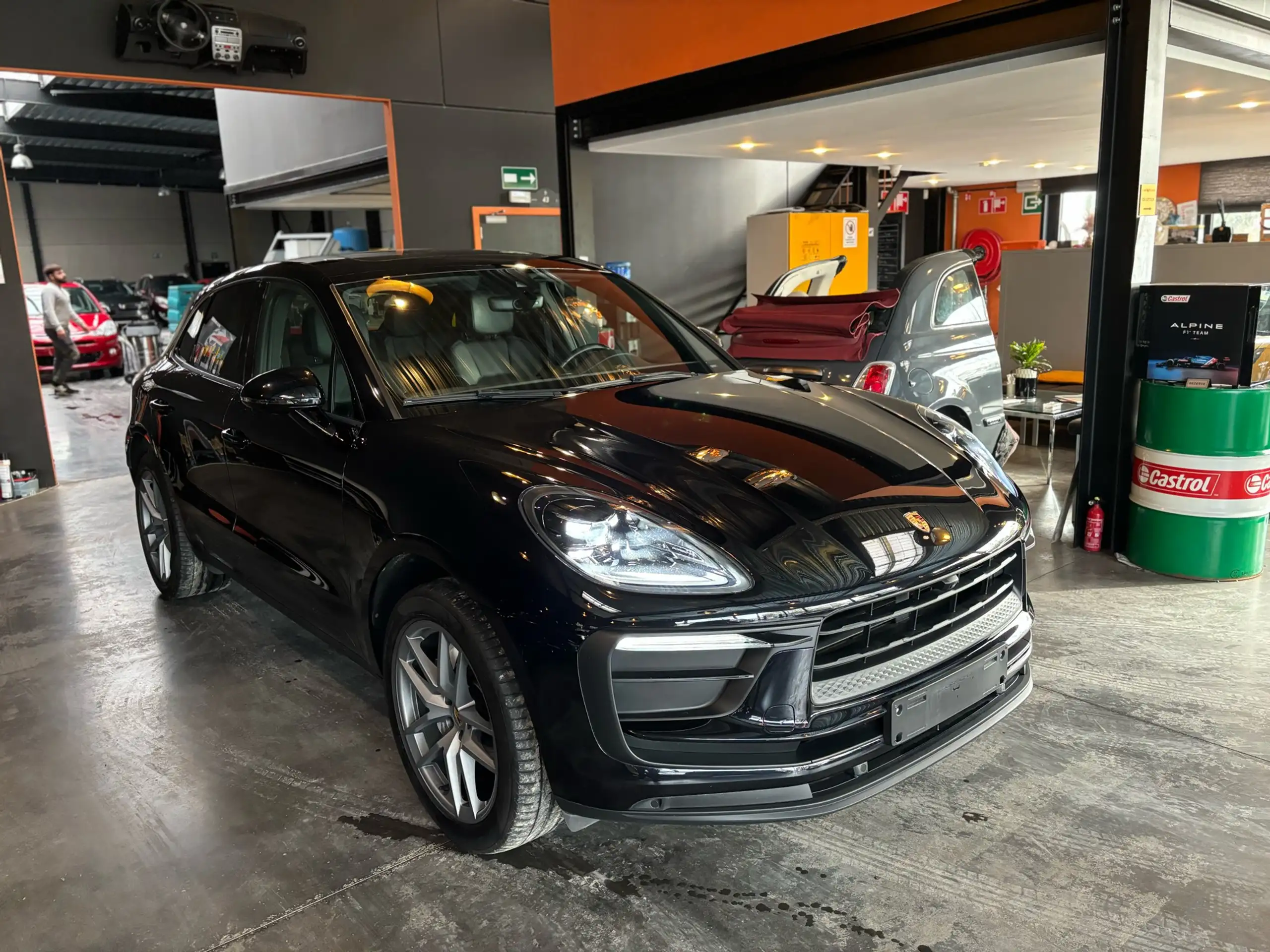 Porsche - Macan