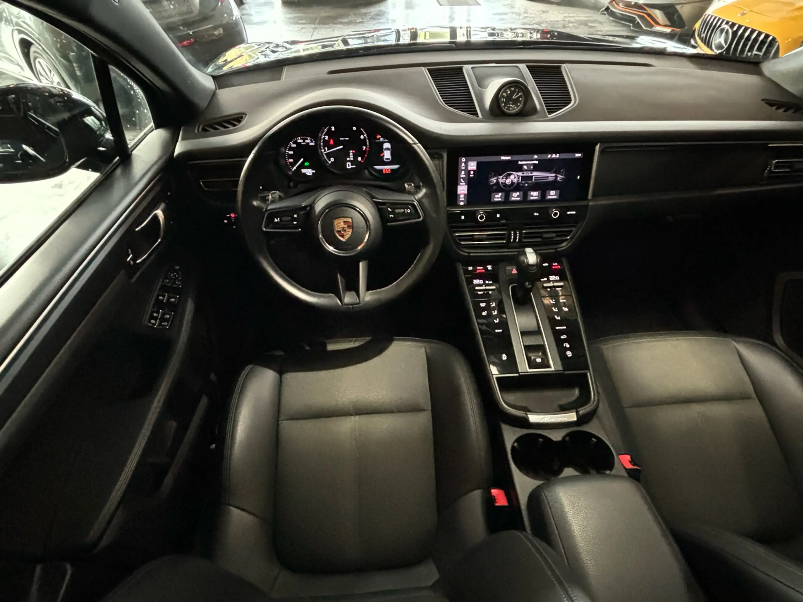 Porsche - Macan