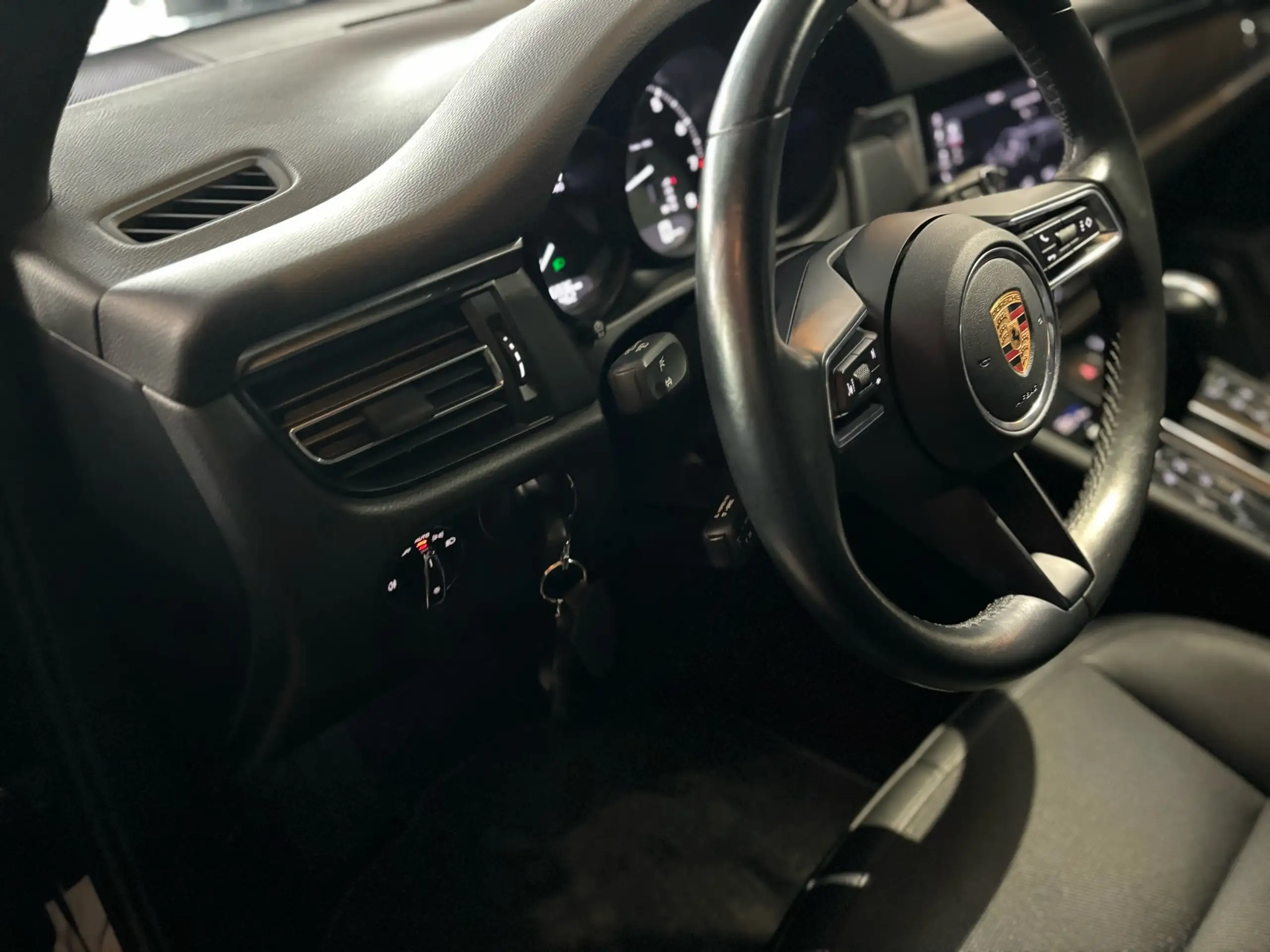 Porsche - Macan