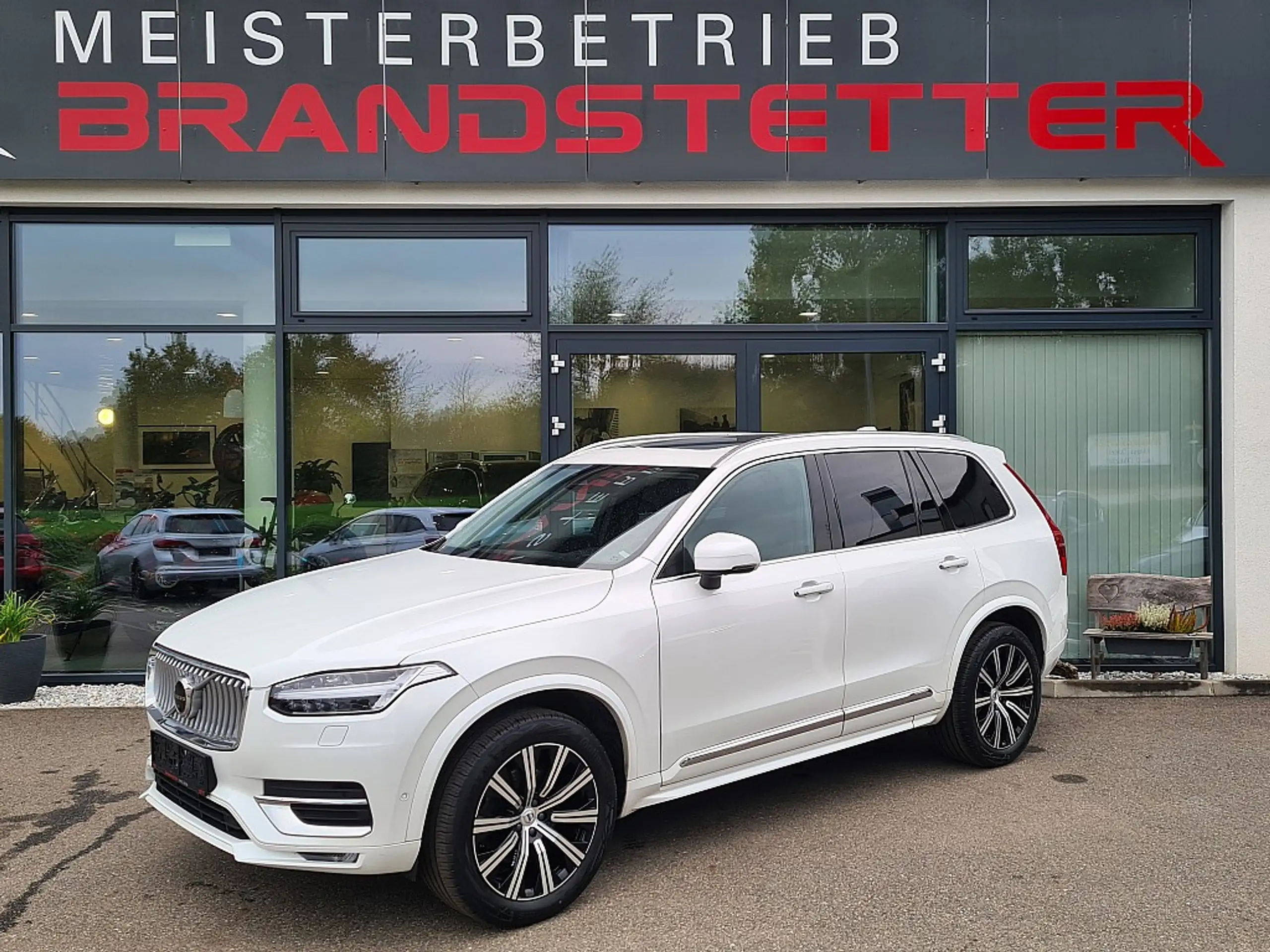 Volvo - XC90