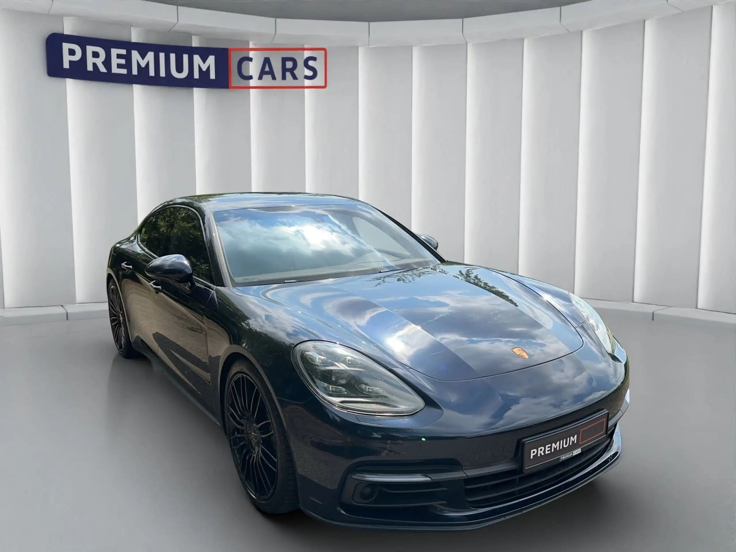 Porsche - Panamera