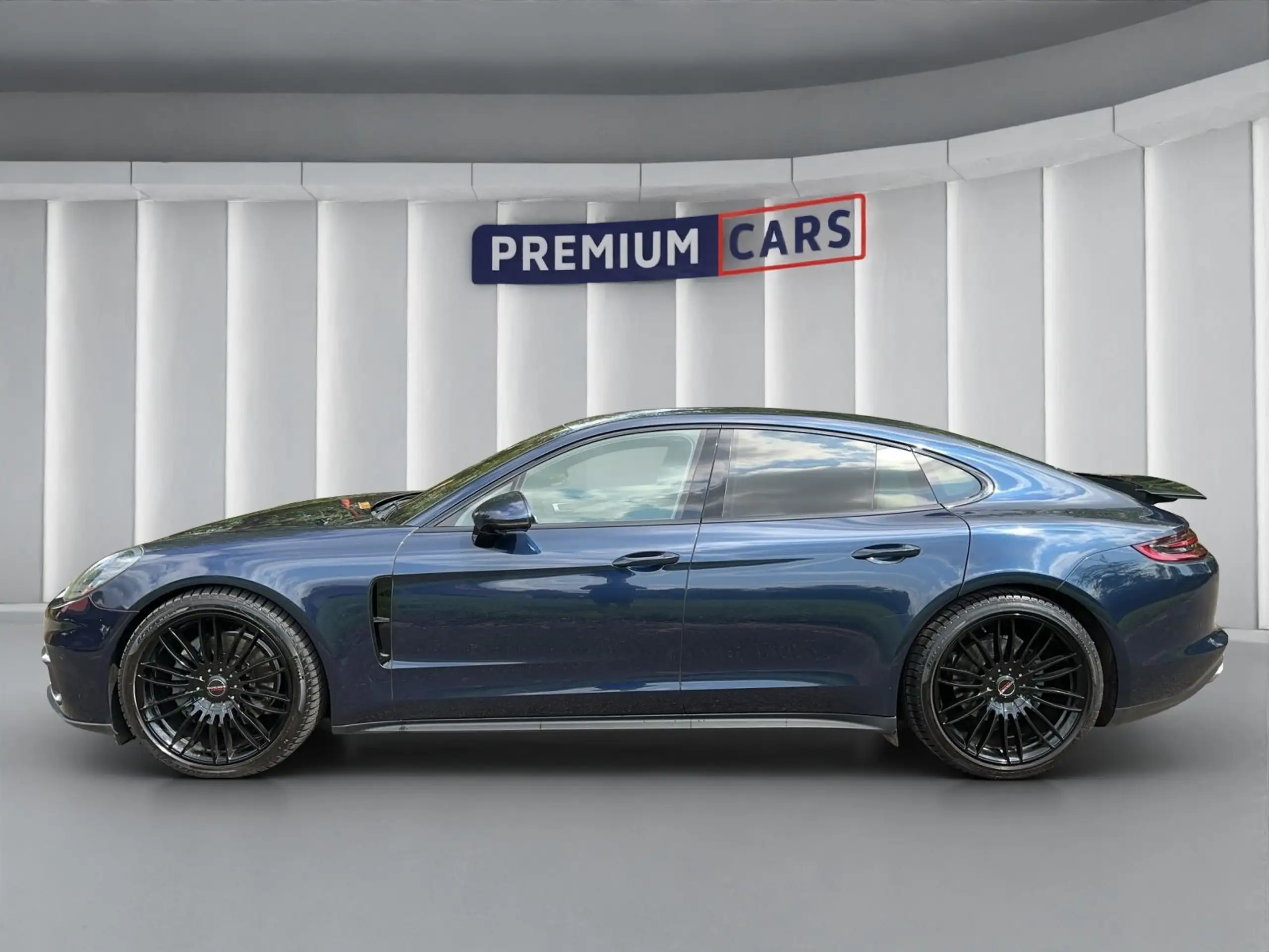 Porsche - Panamera