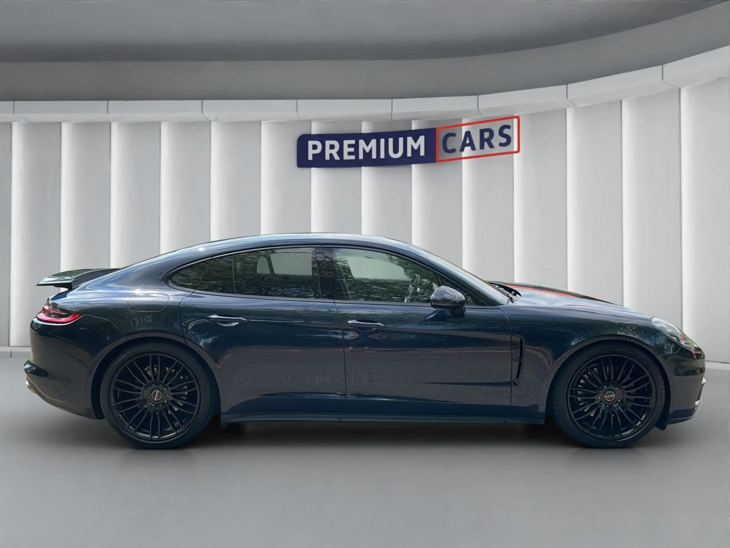 Porsche - Panamera