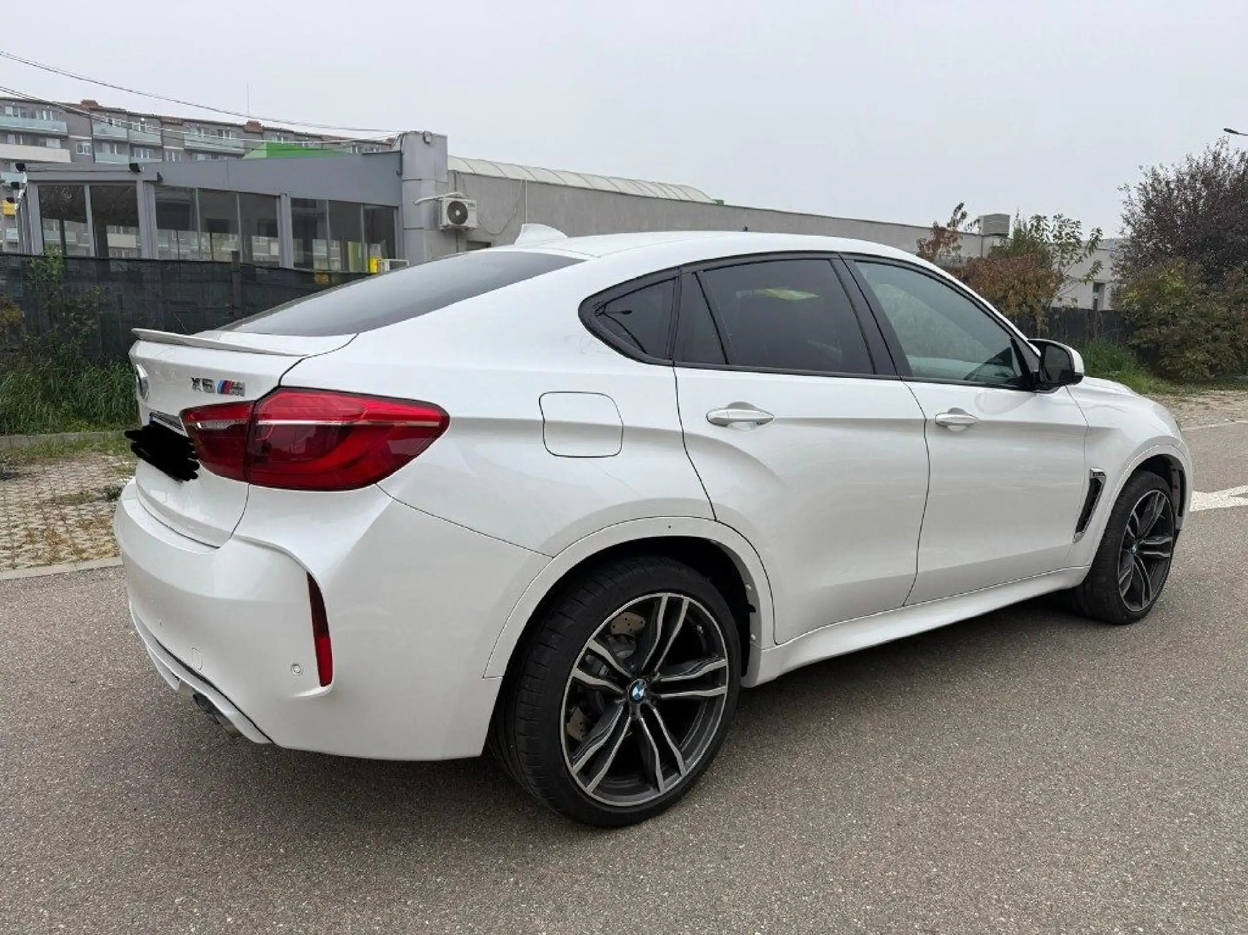 BMW - X6 M