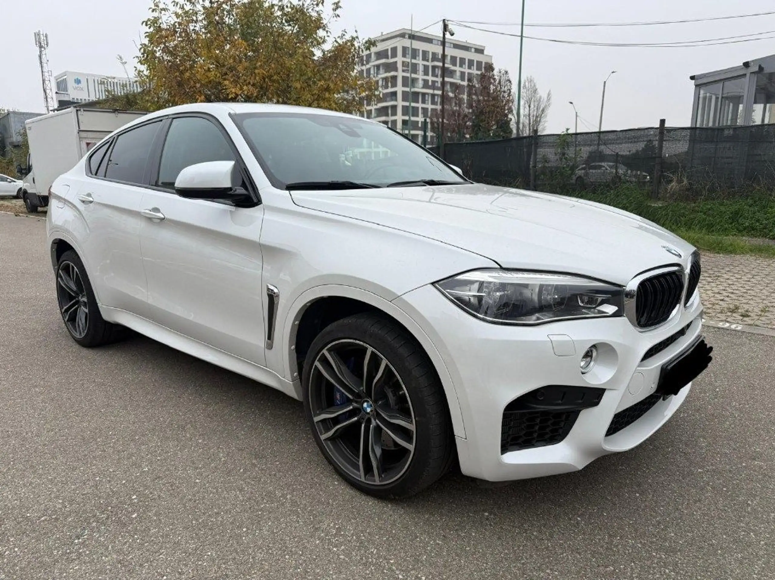 BMW - X6 M