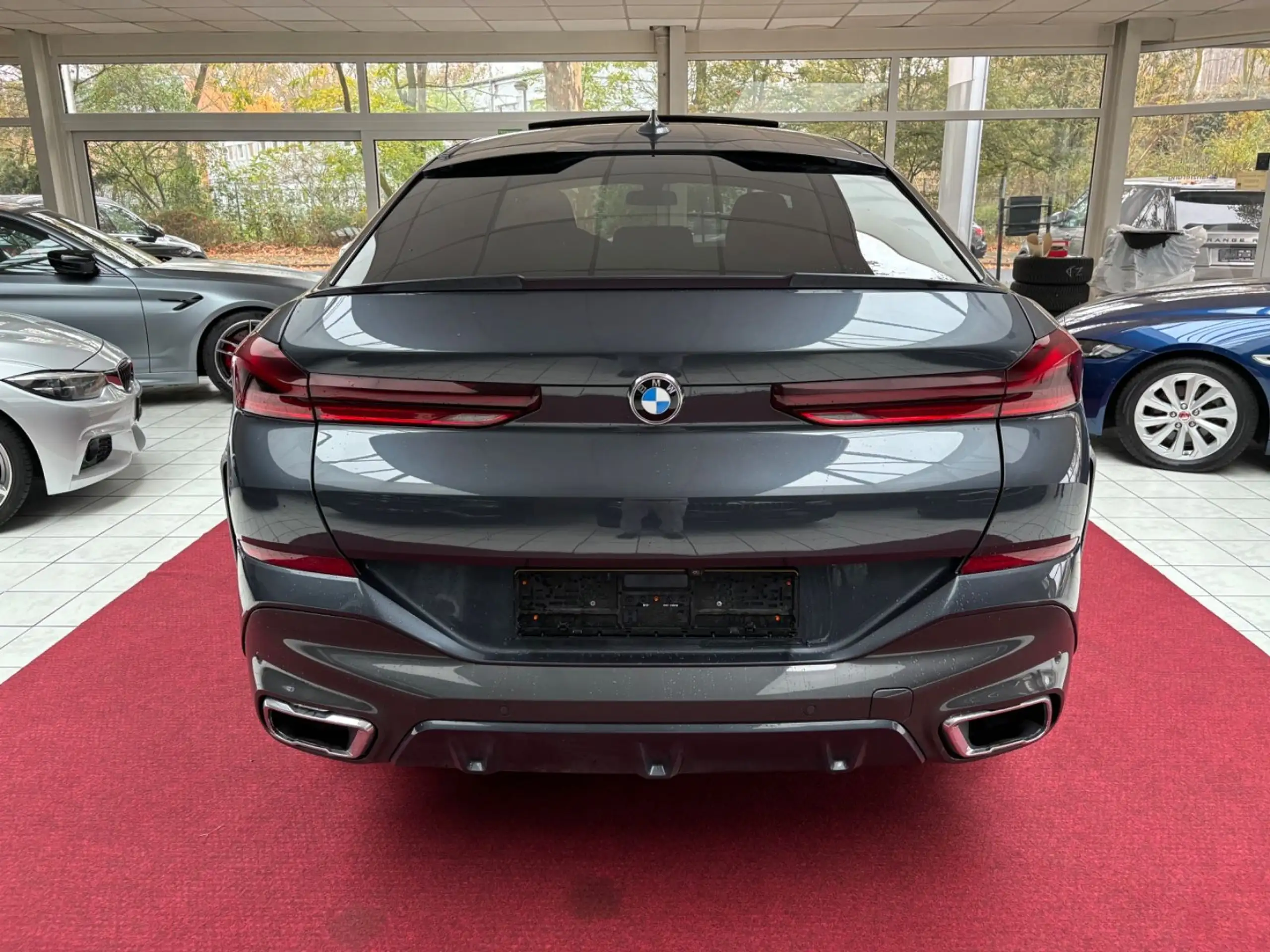 BMW - X6