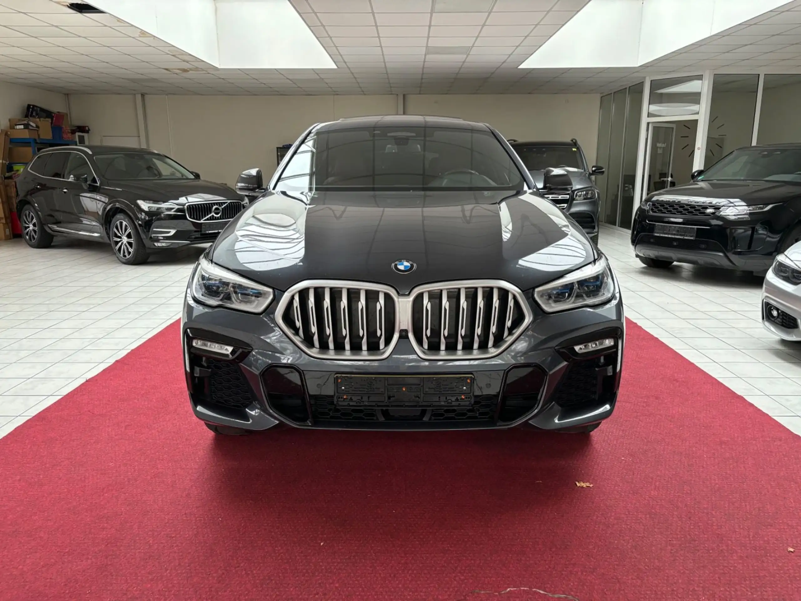 BMW - X6