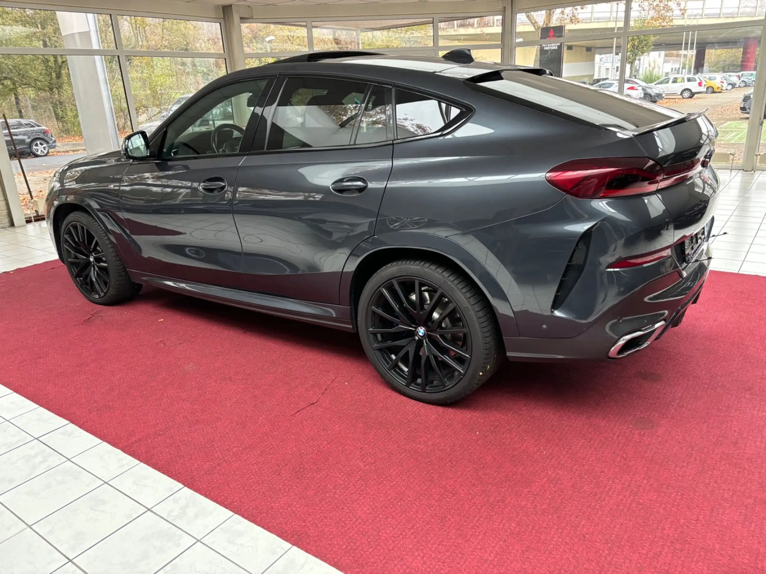 BMW - X6