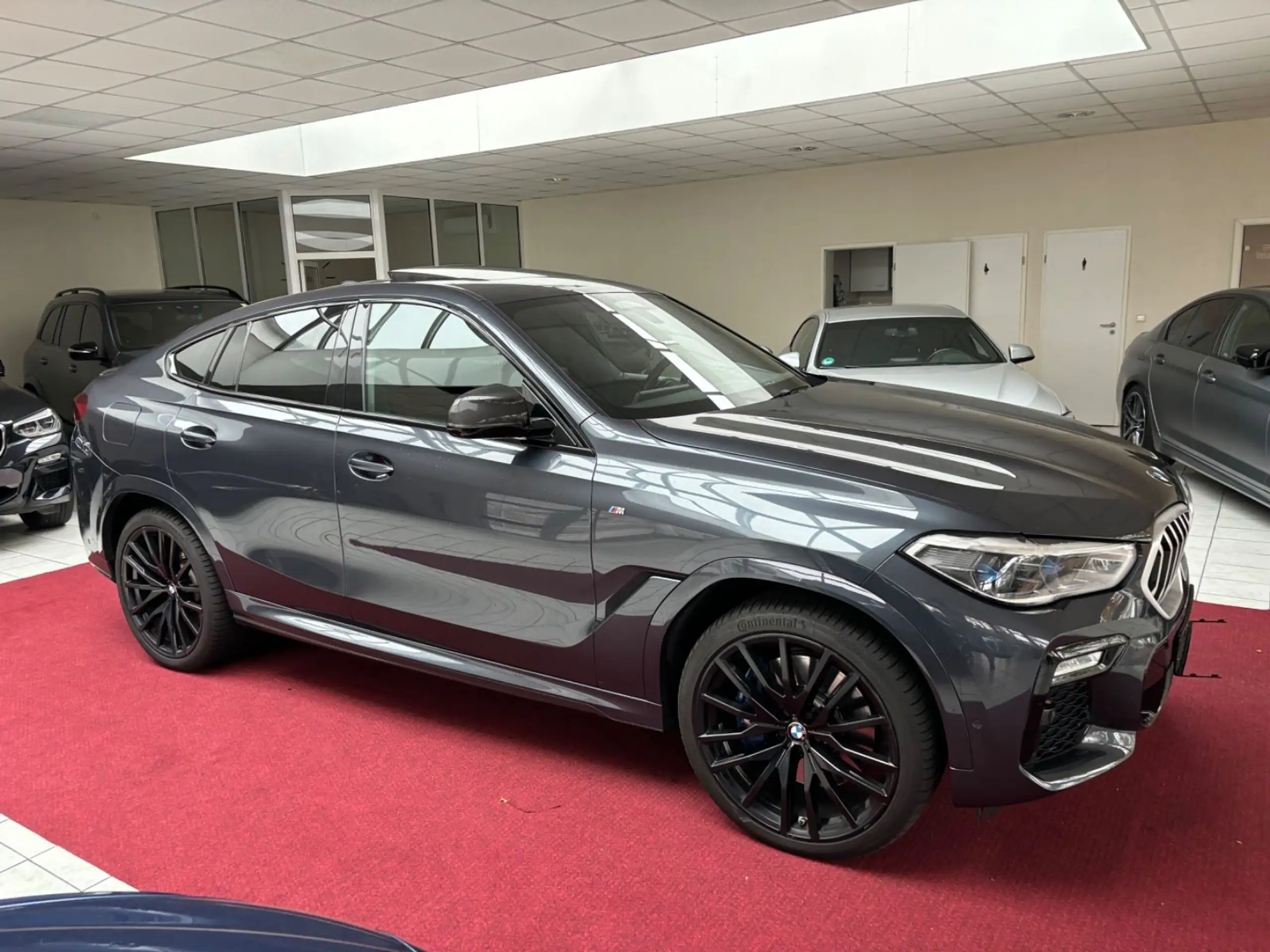 BMW - X6