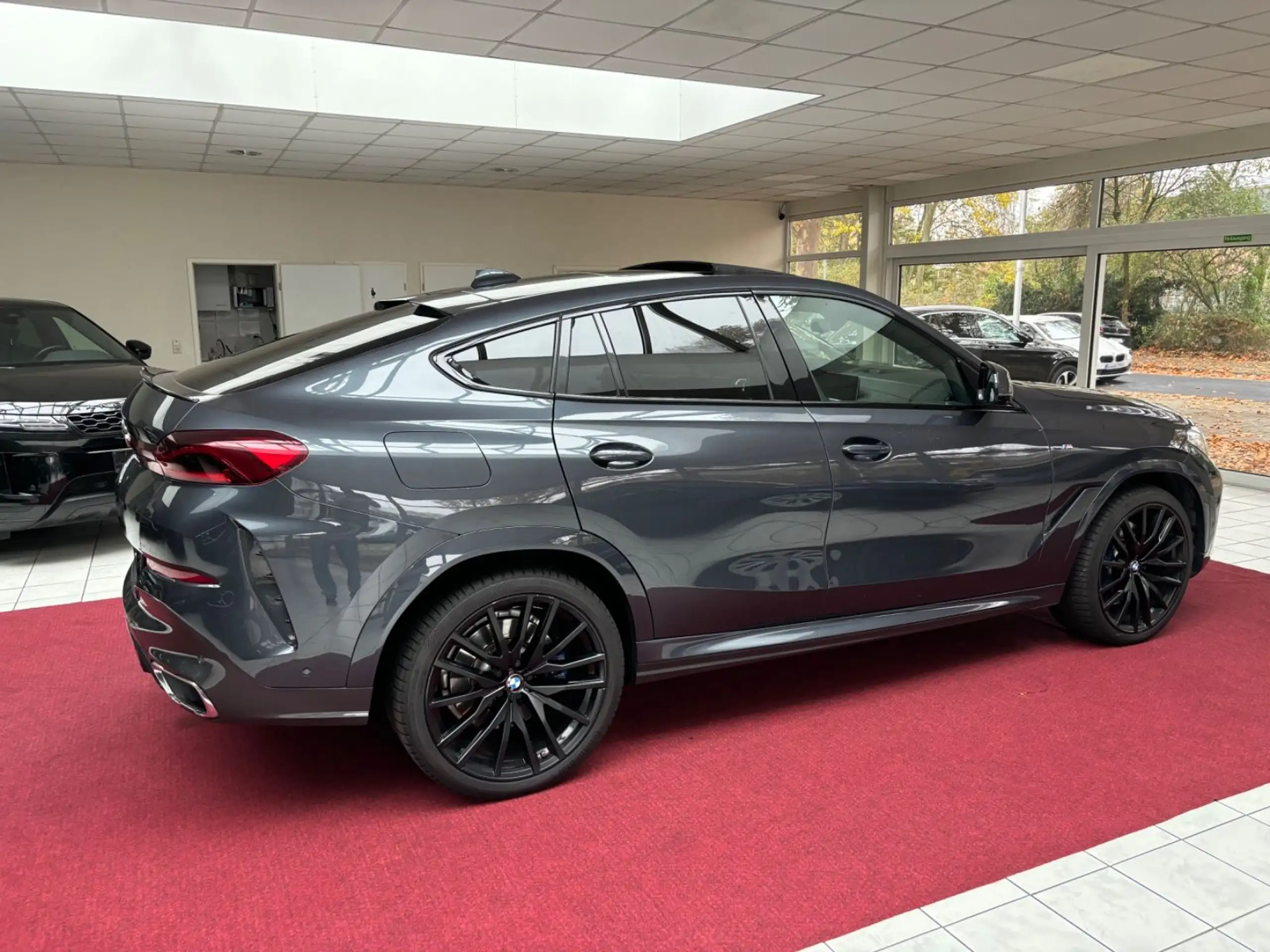 BMW - X6