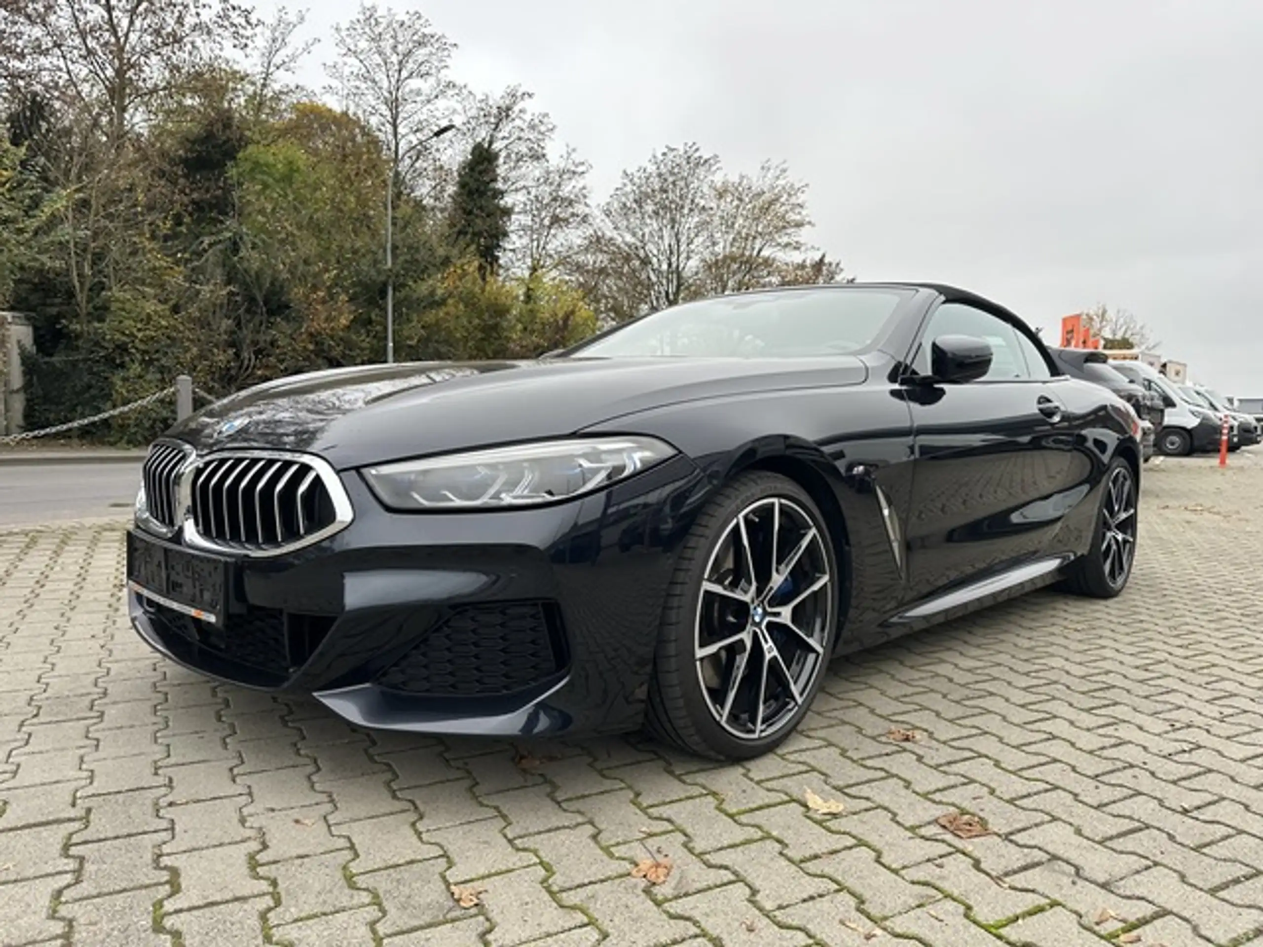 BMW - 840