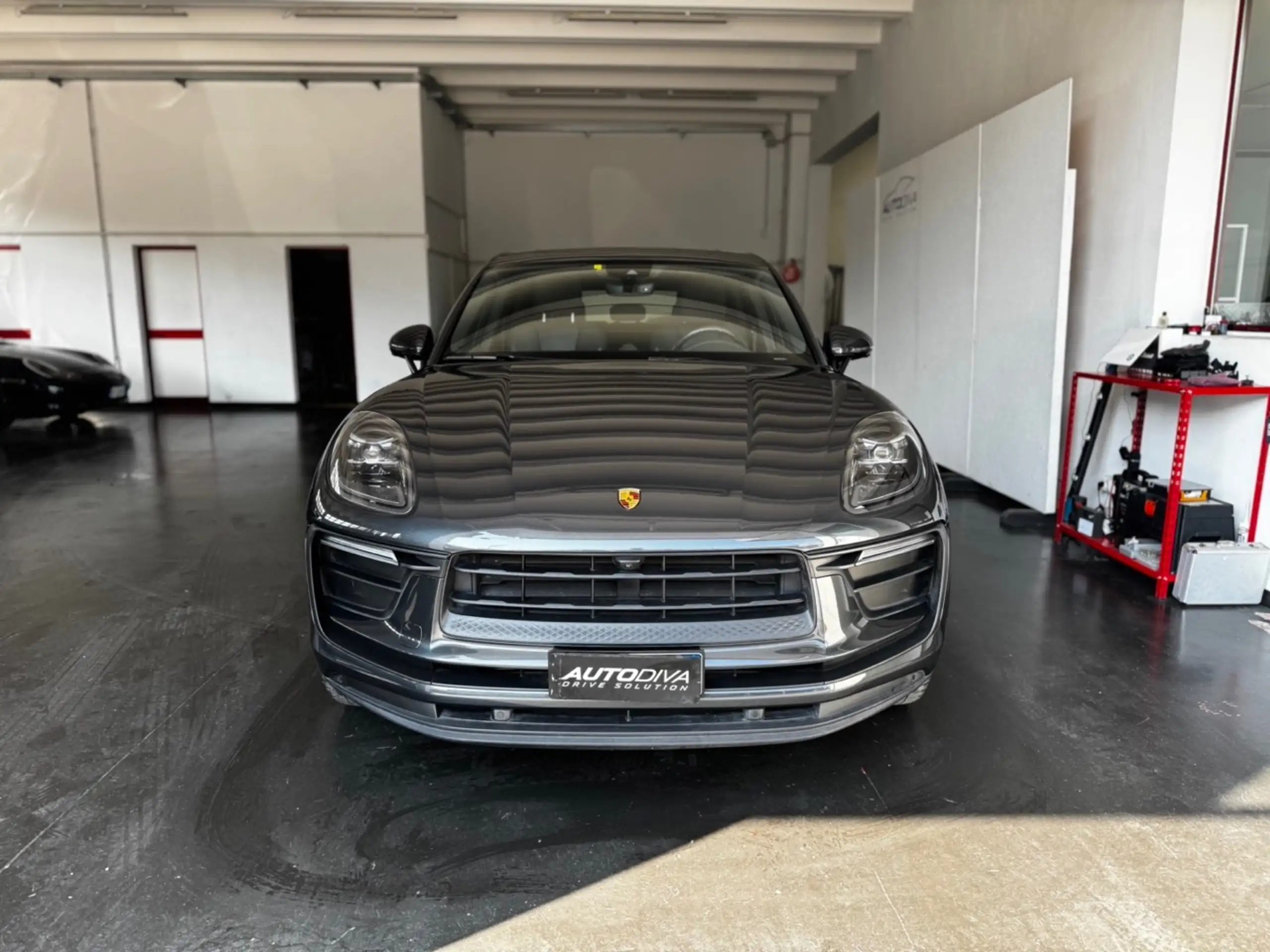 Porsche - Macan