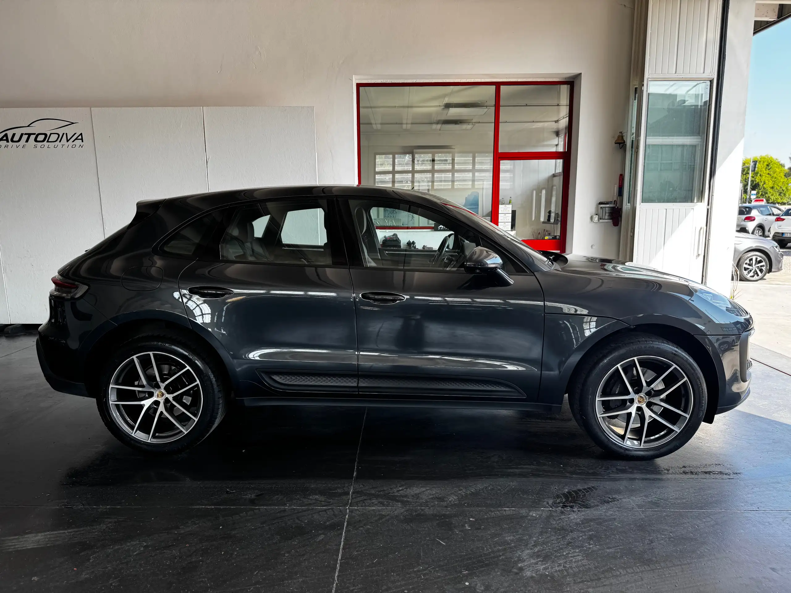 Porsche - Macan