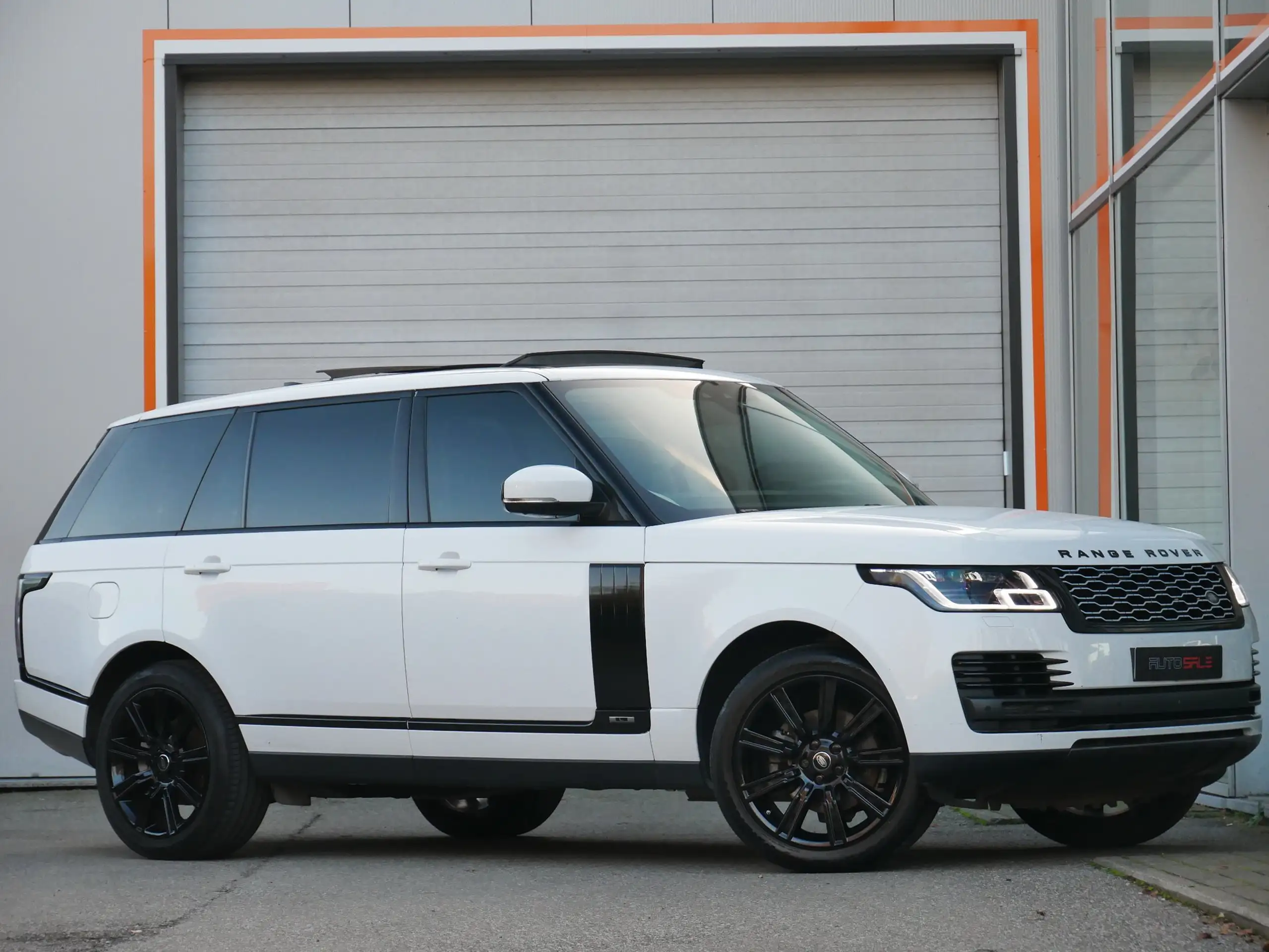 Land Rover - Range Rover