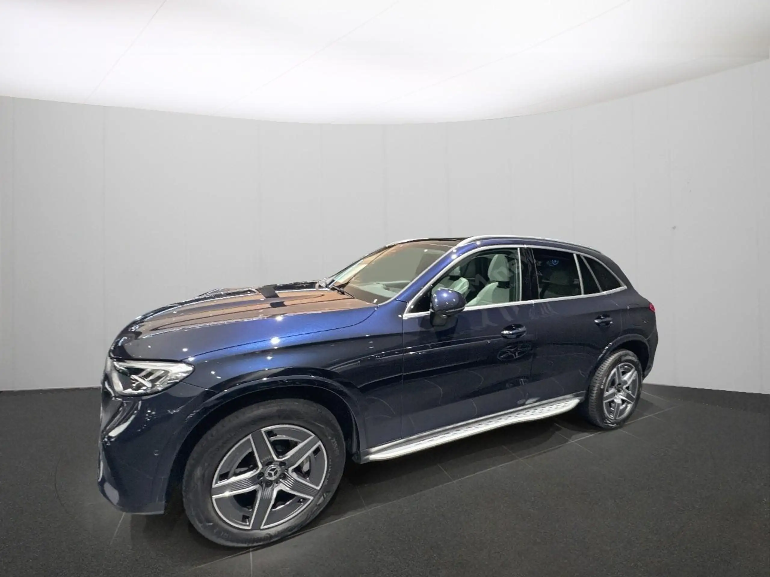 Mercedes-Benz - GLC 300