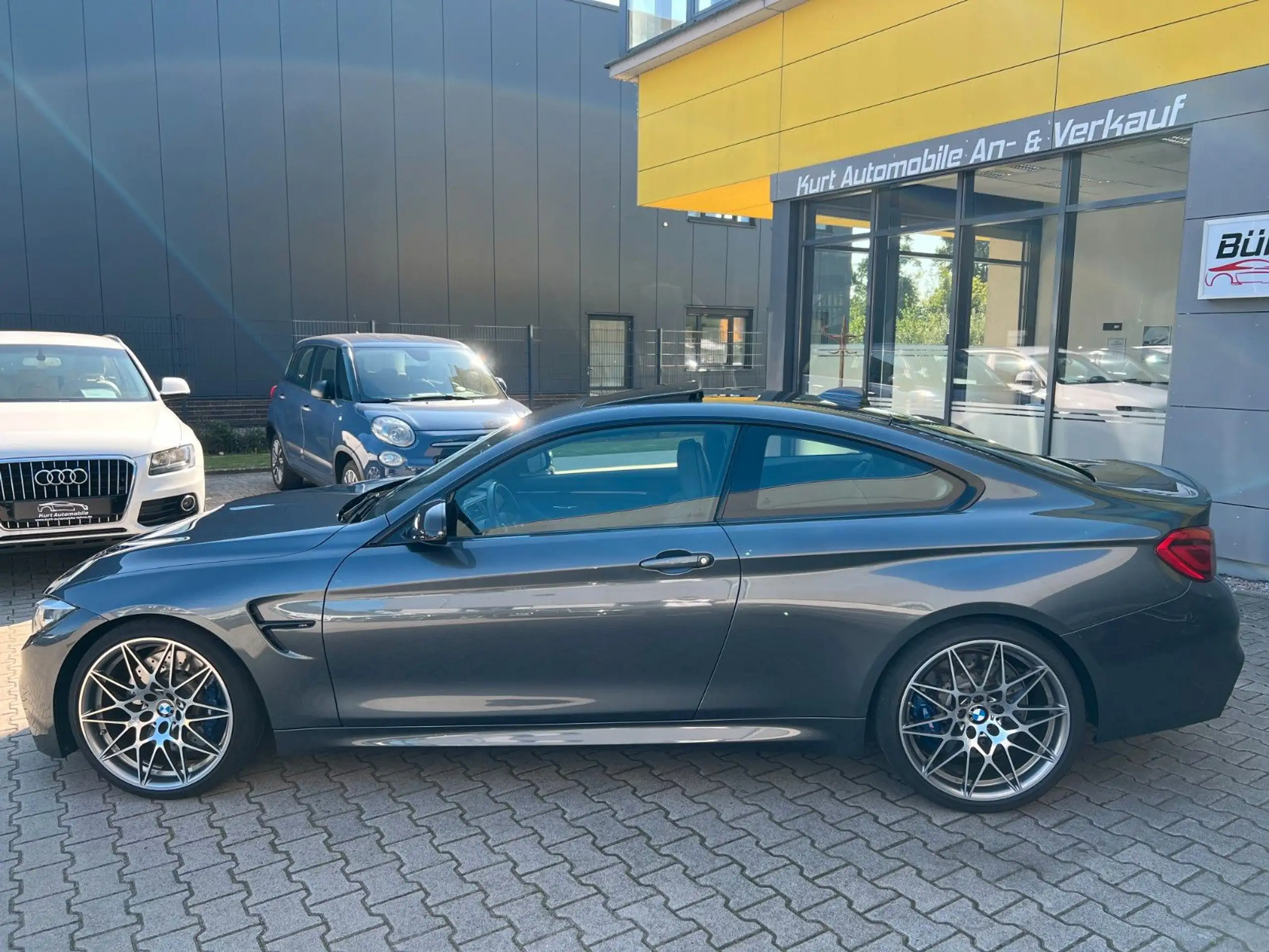 BMW - M4