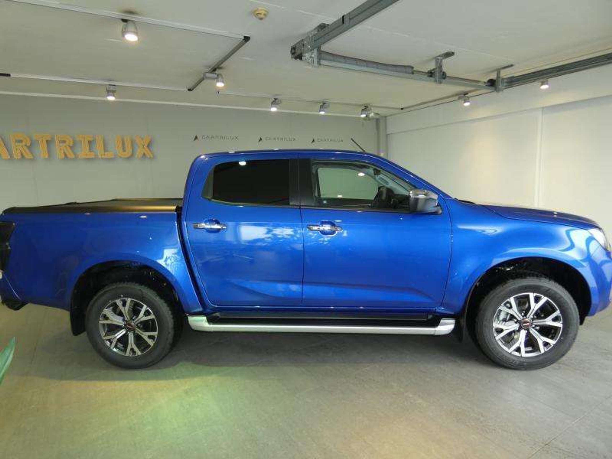 Isuzu - D-Max