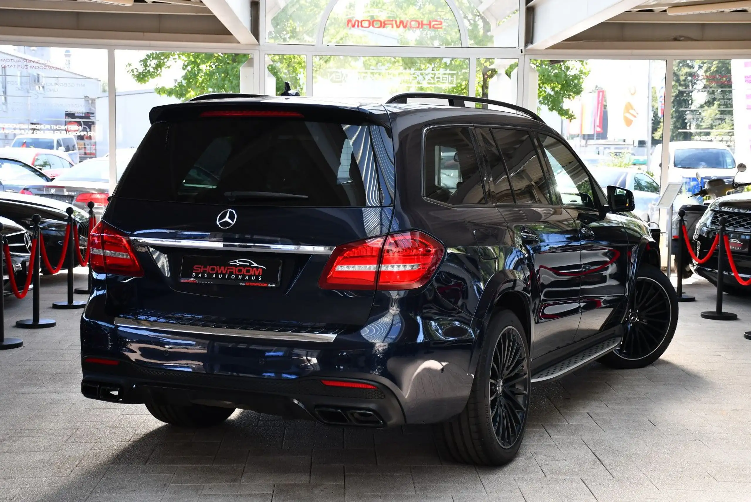 Mercedes-Benz - GLS 63 AMG