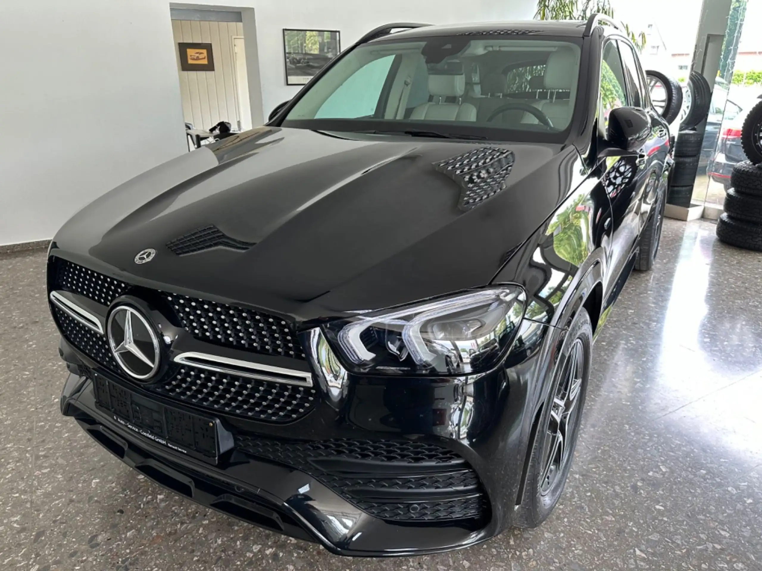 Mercedes-Benz - GLE 350