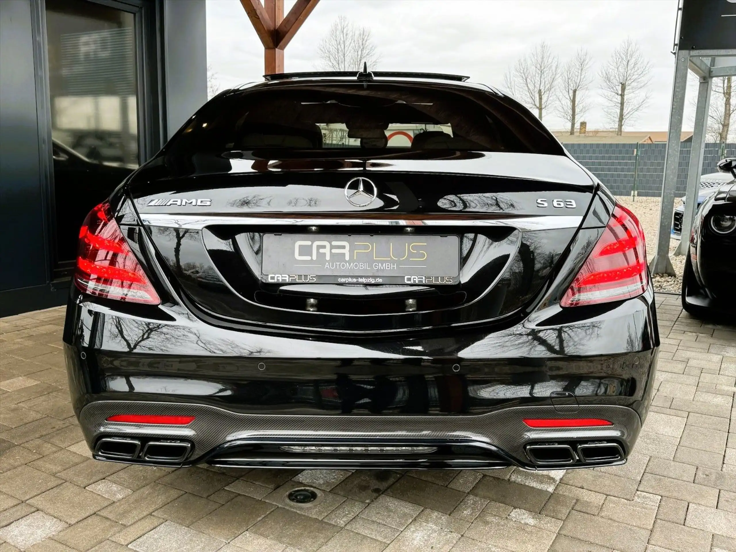 Mercedes-Benz - S 63 AMG