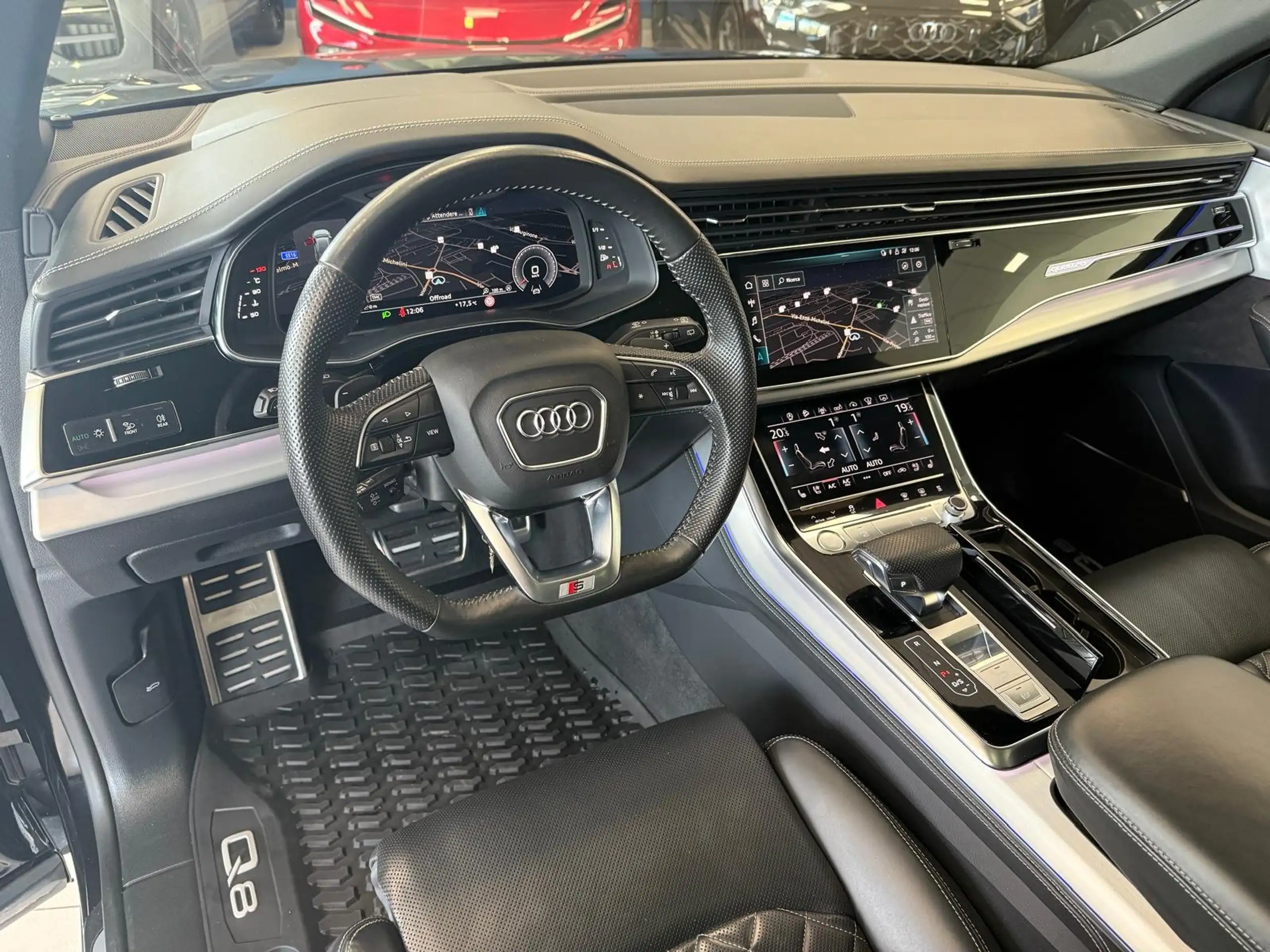 Audi - Q8