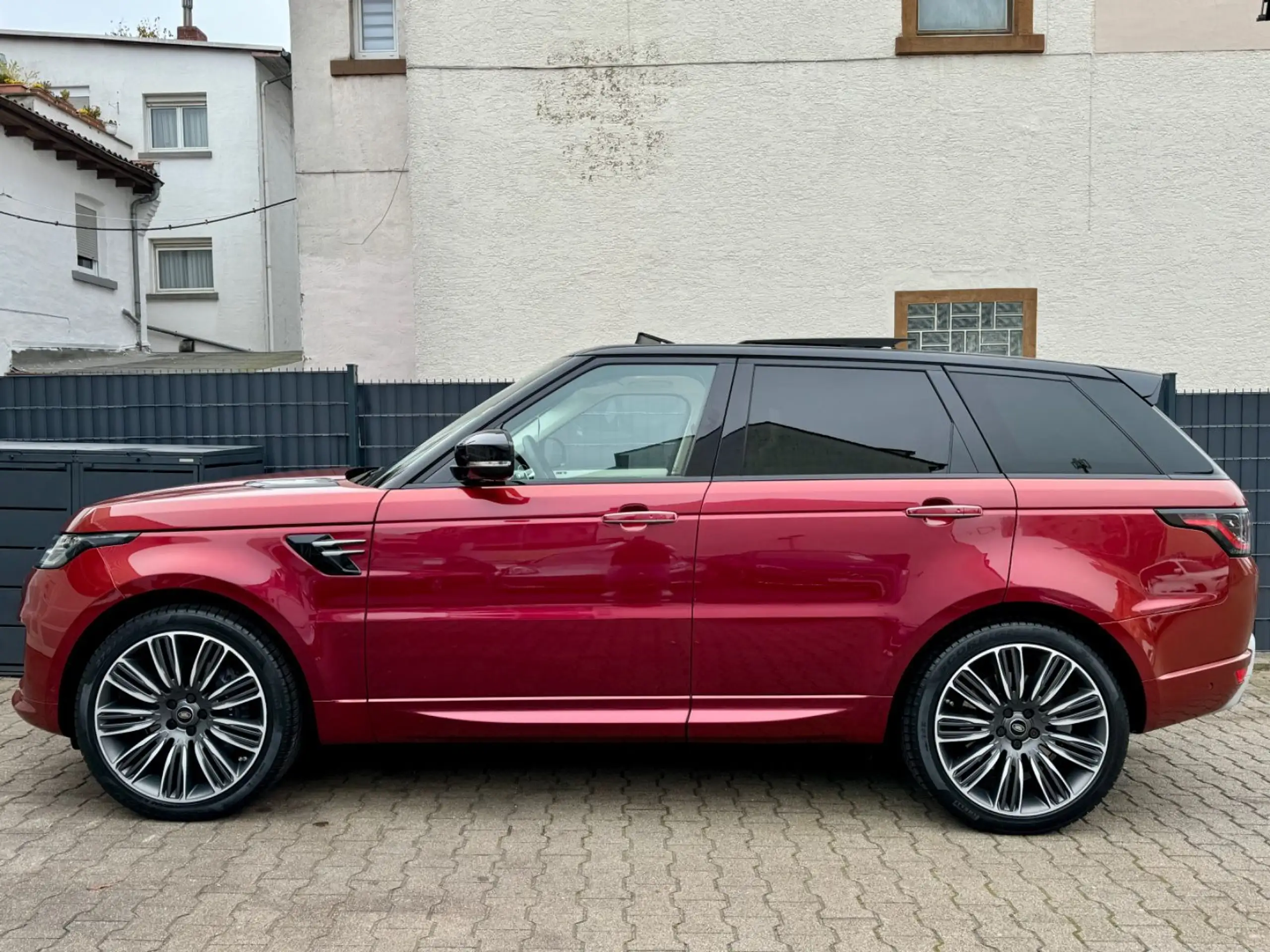 Land Rover - Range Rover Sport