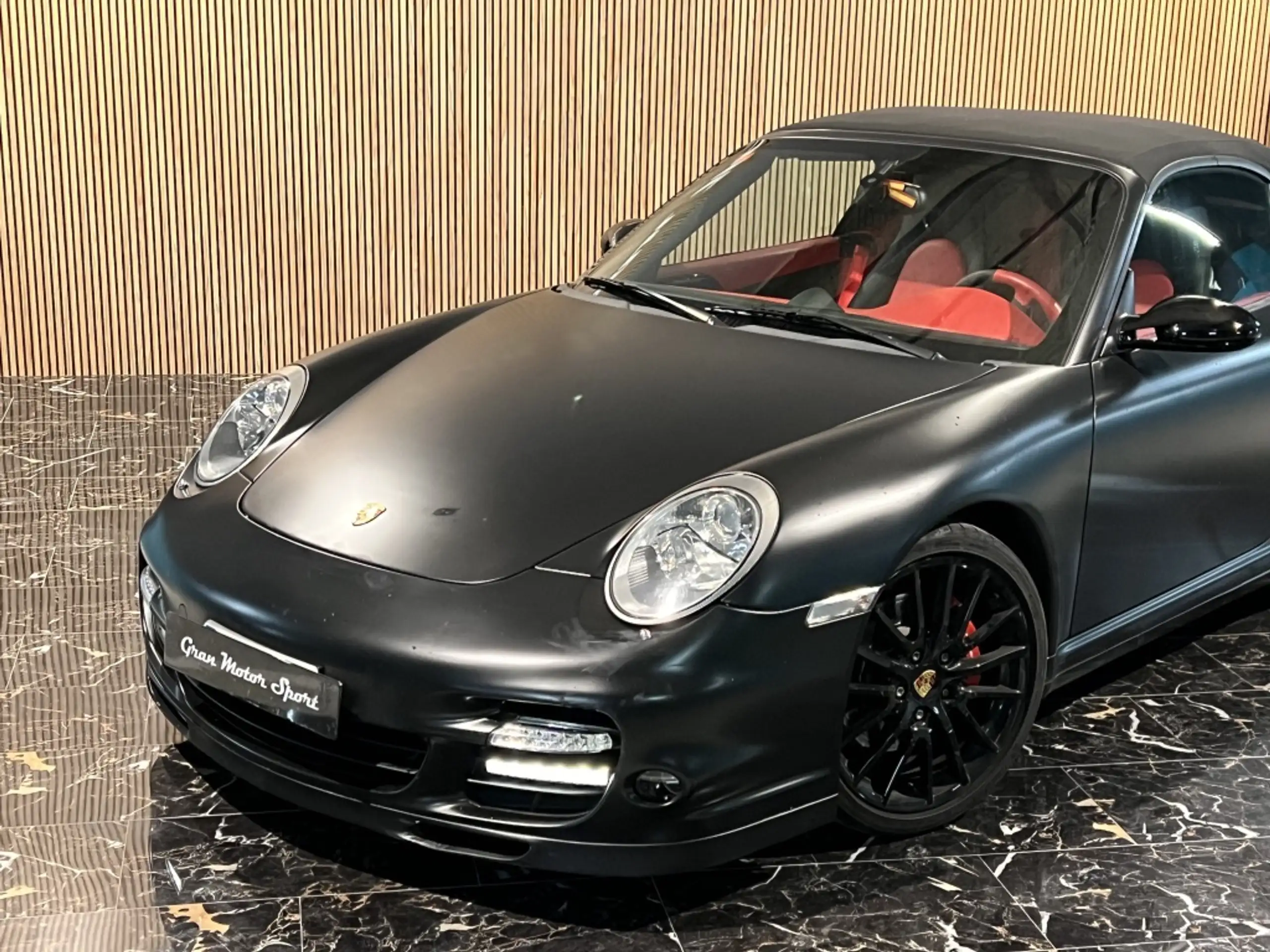 Porsche - 911