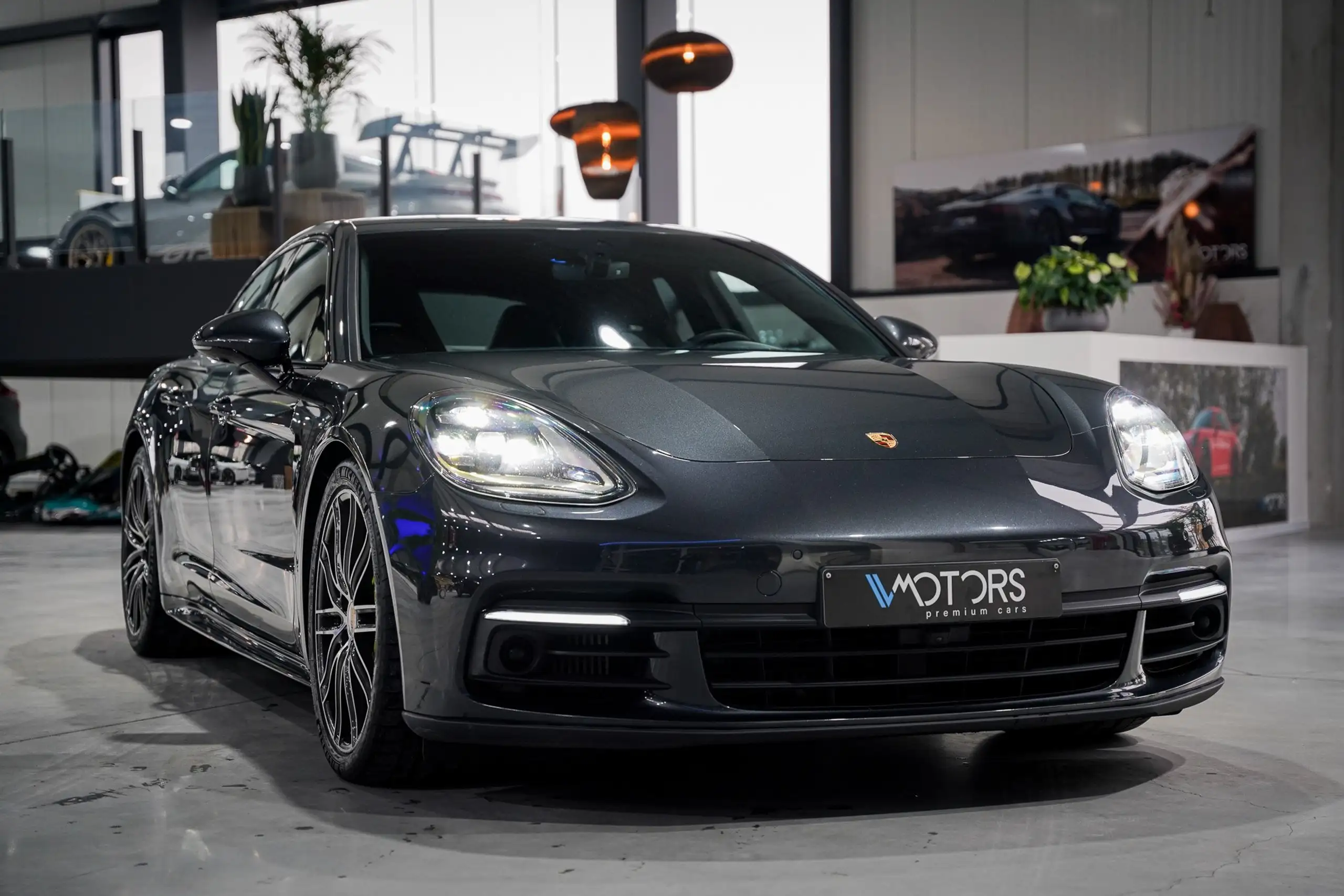 Porsche - Panamera