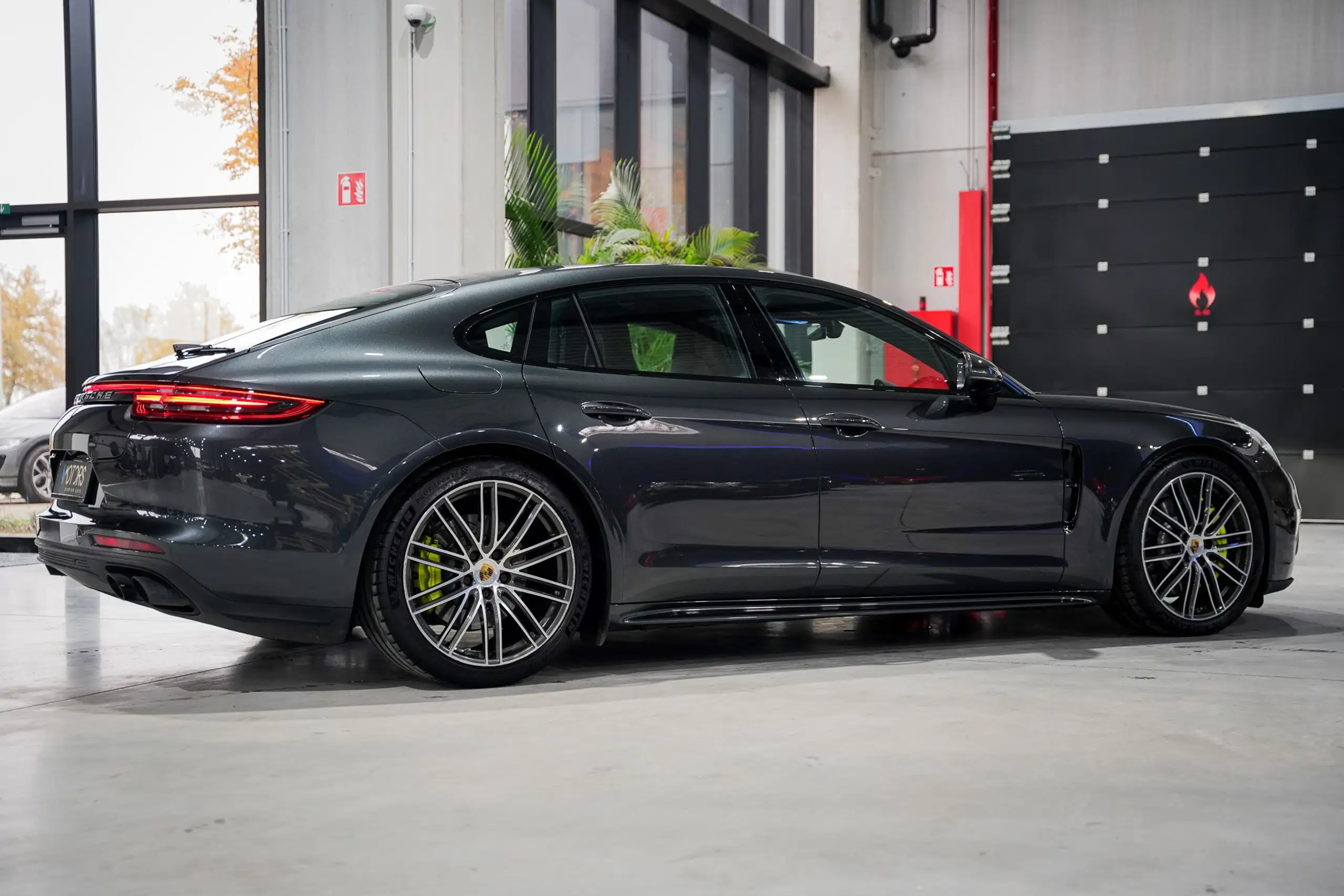 Porsche - Panamera