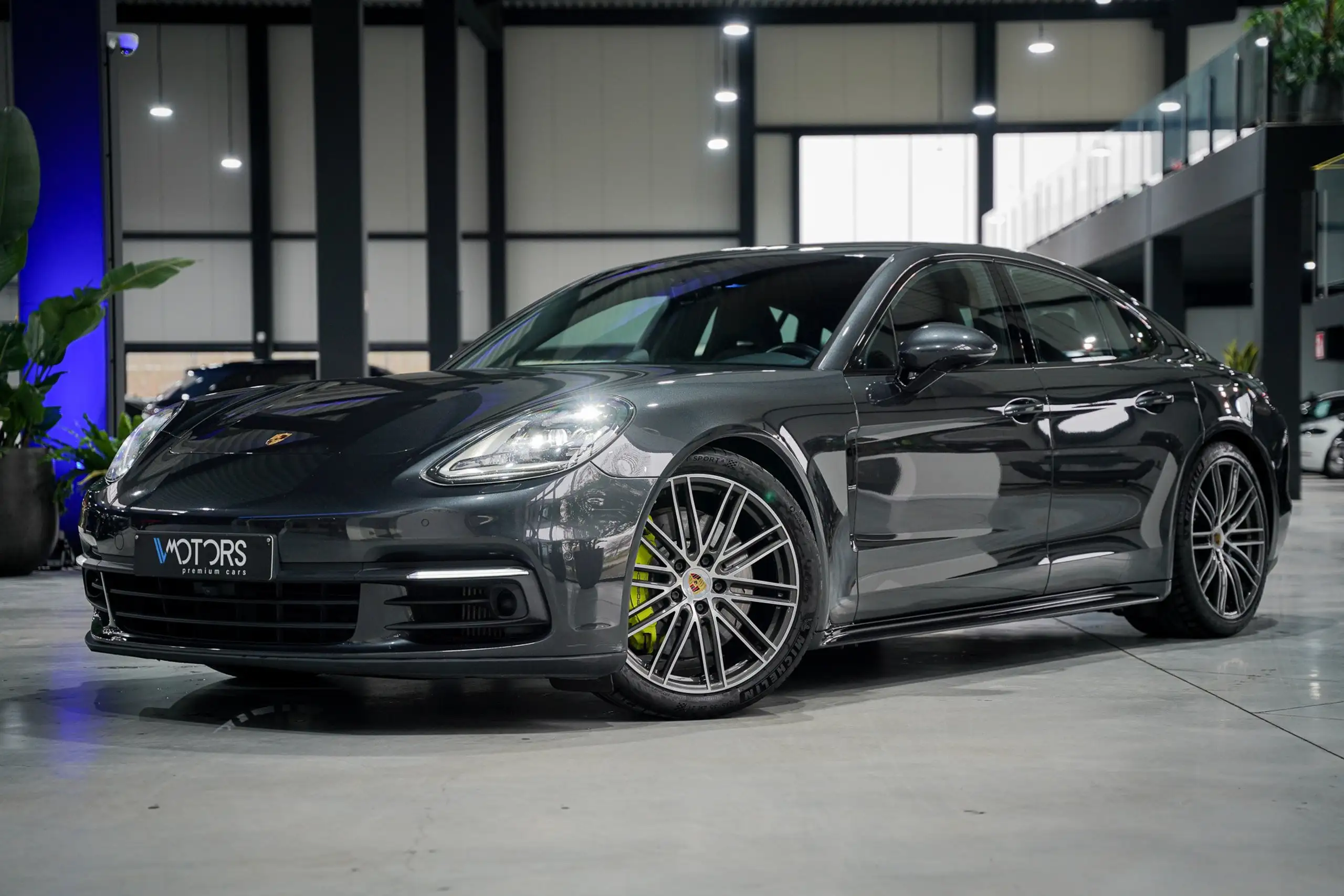 Porsche - Panamera