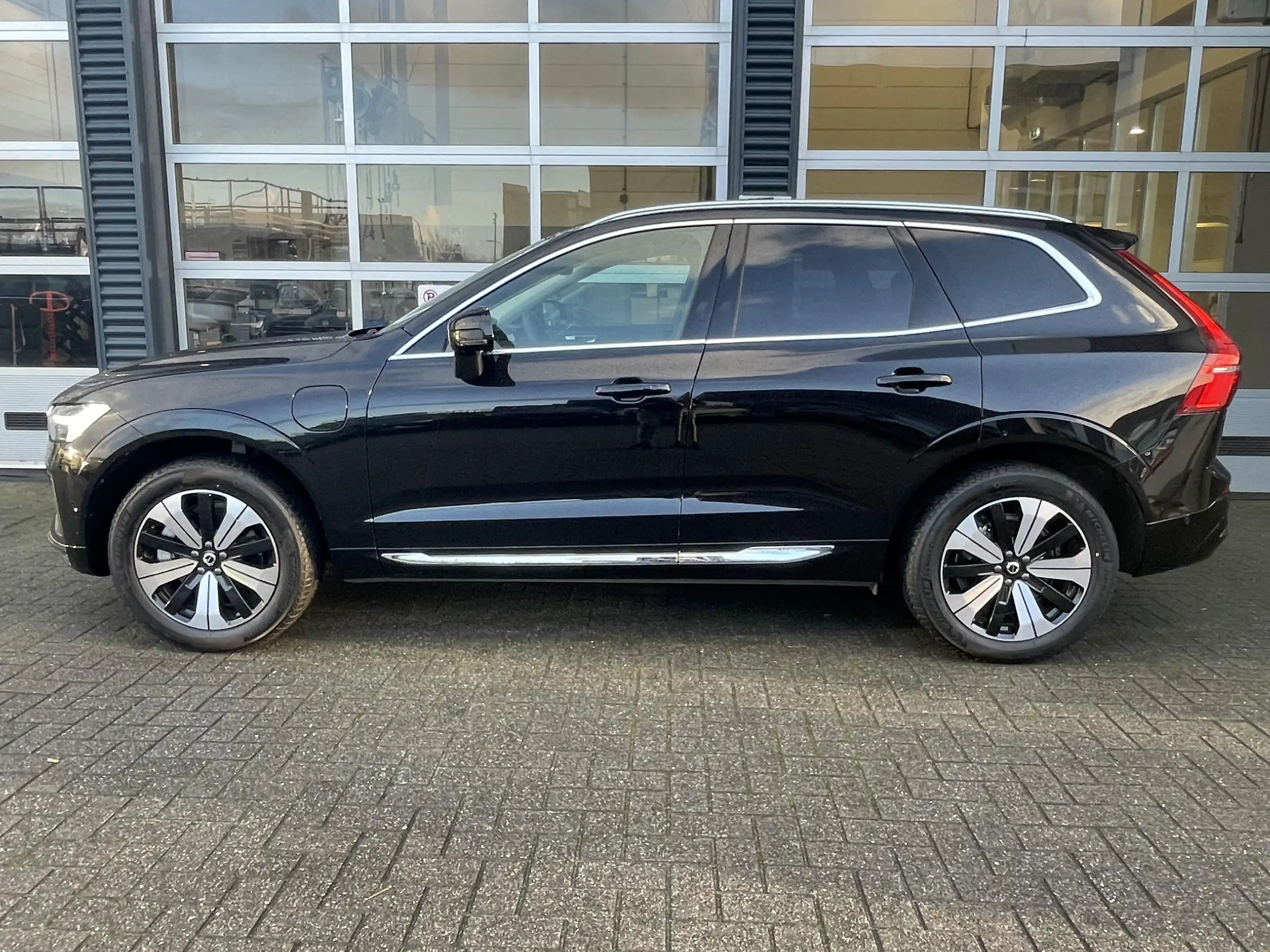 Volvo - XC60