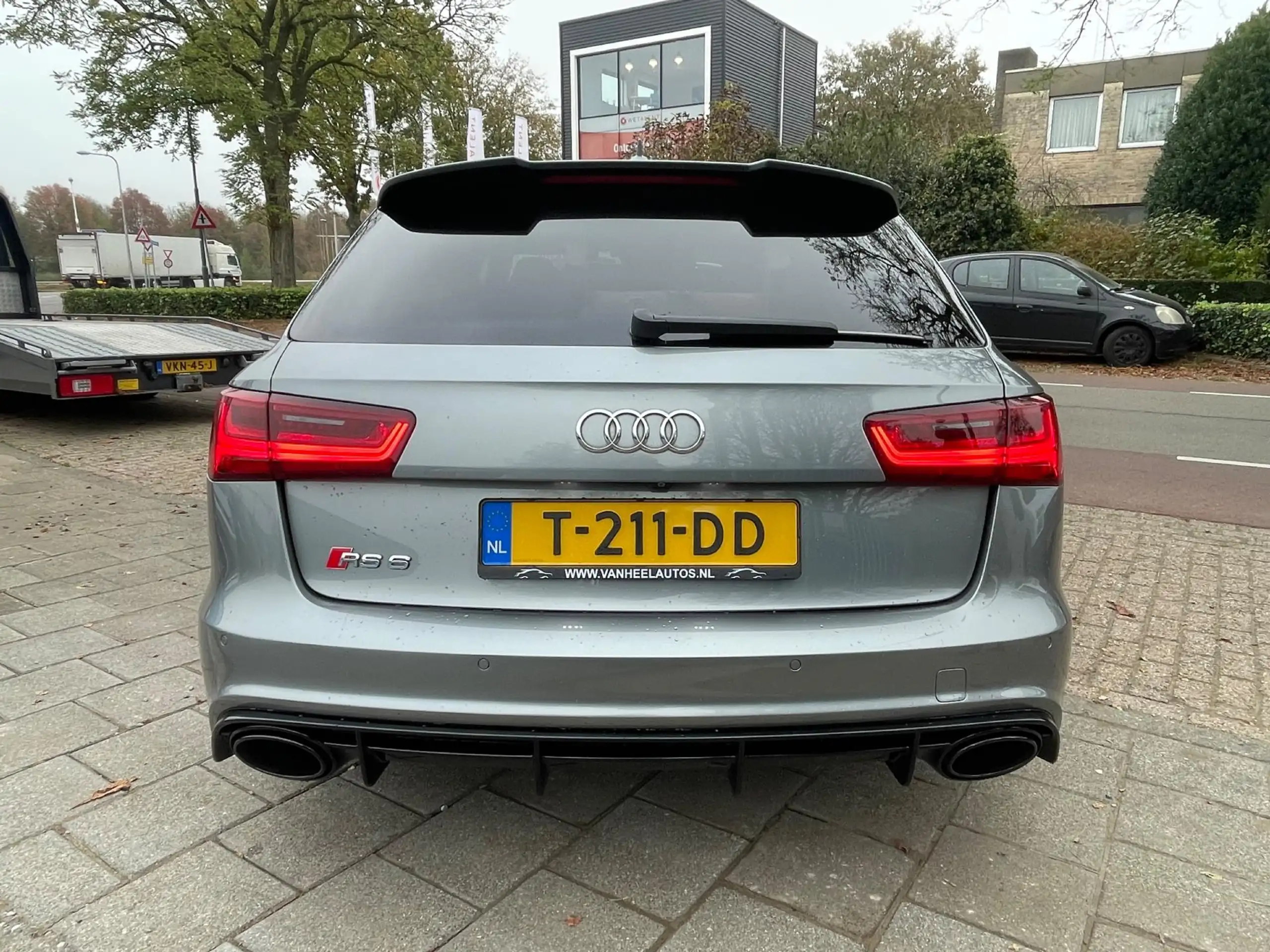 Audi - A6