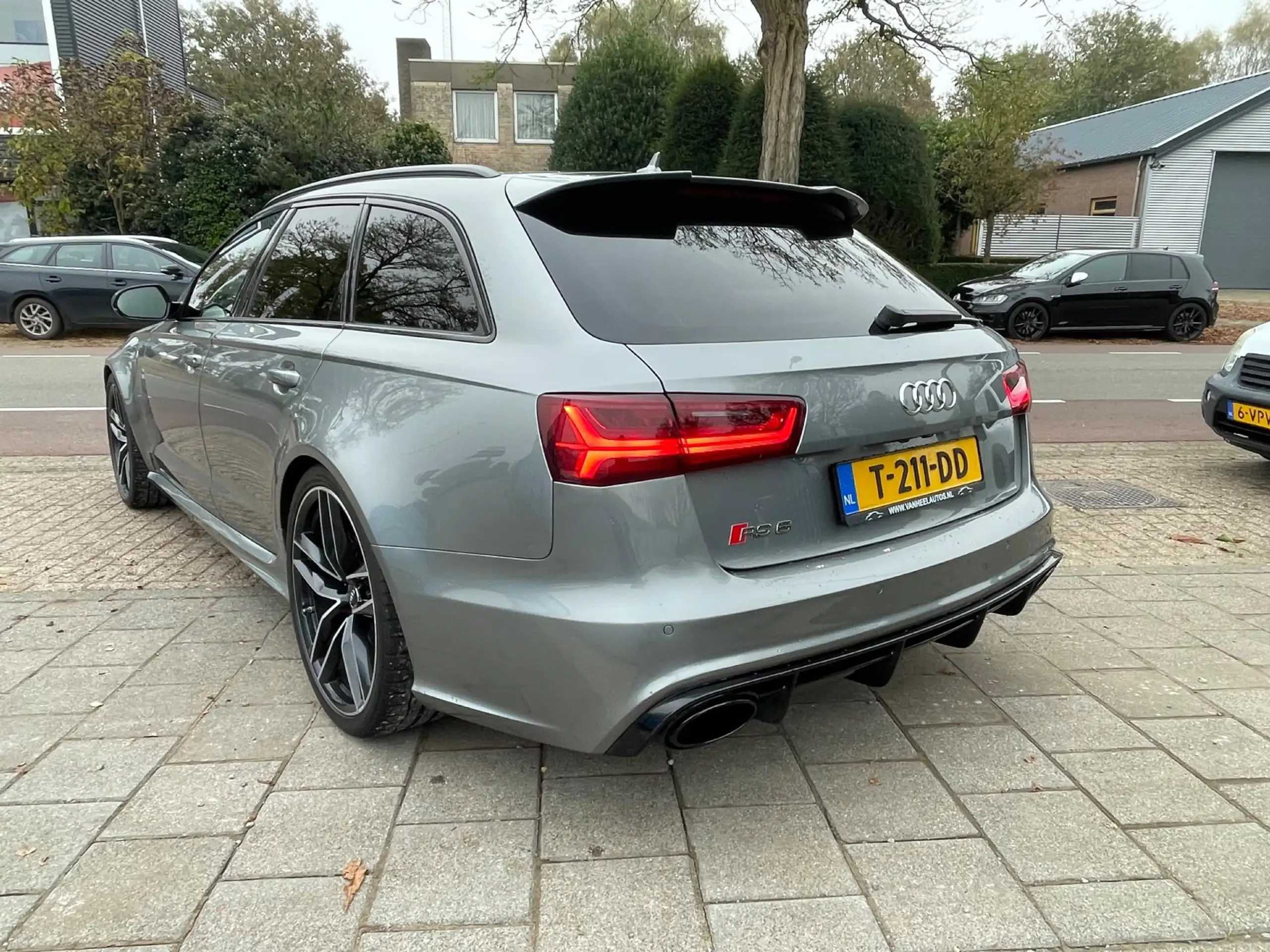 Audi - A6