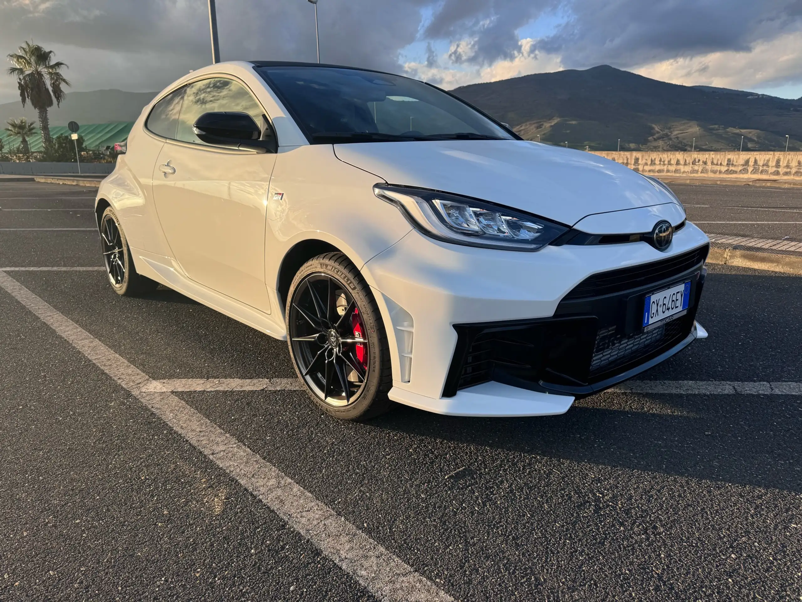 Toyota - Yaris