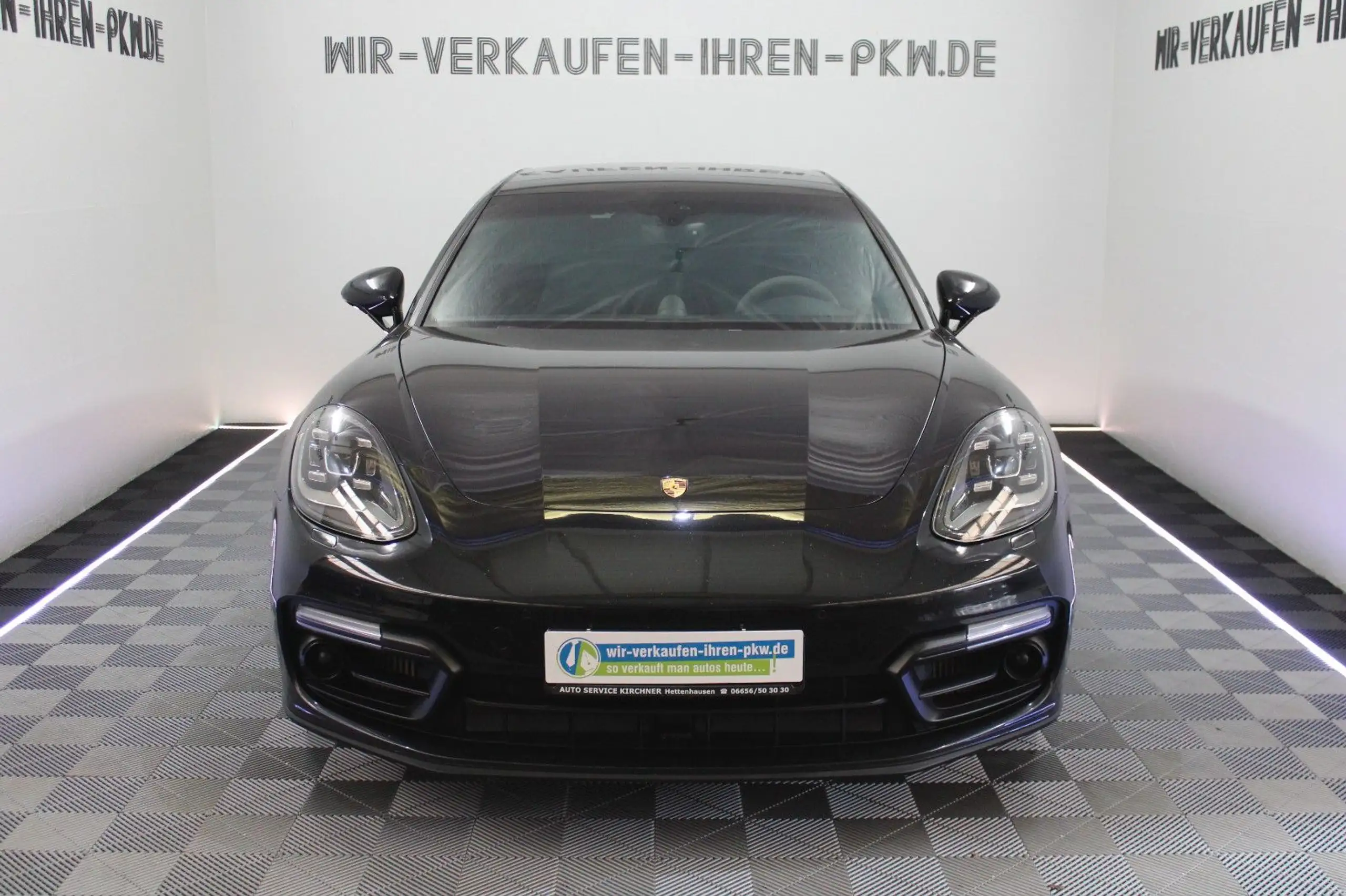 Porsche - Panamera