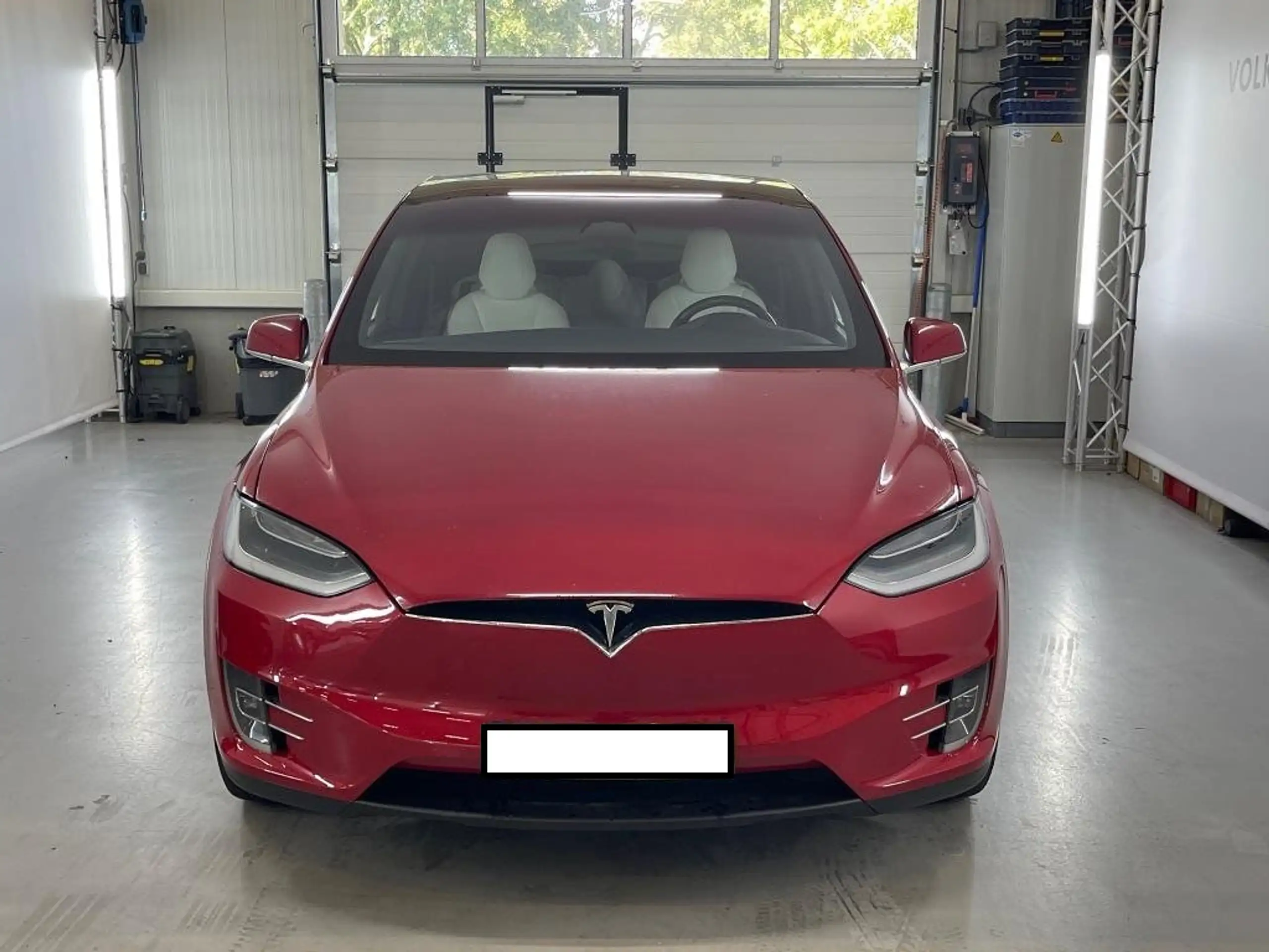 Tesla - Model X