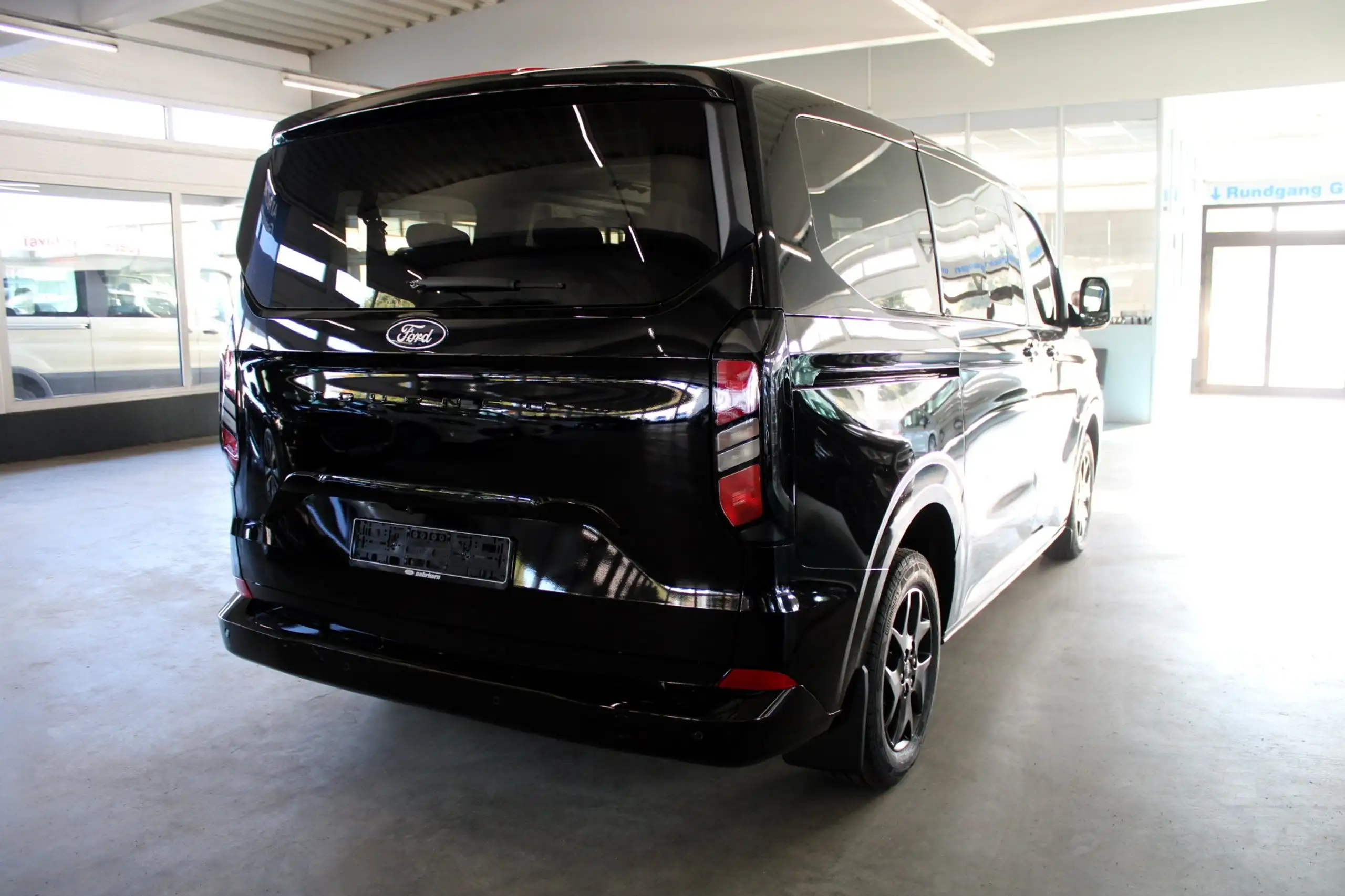 Ford - Tourneo Custom