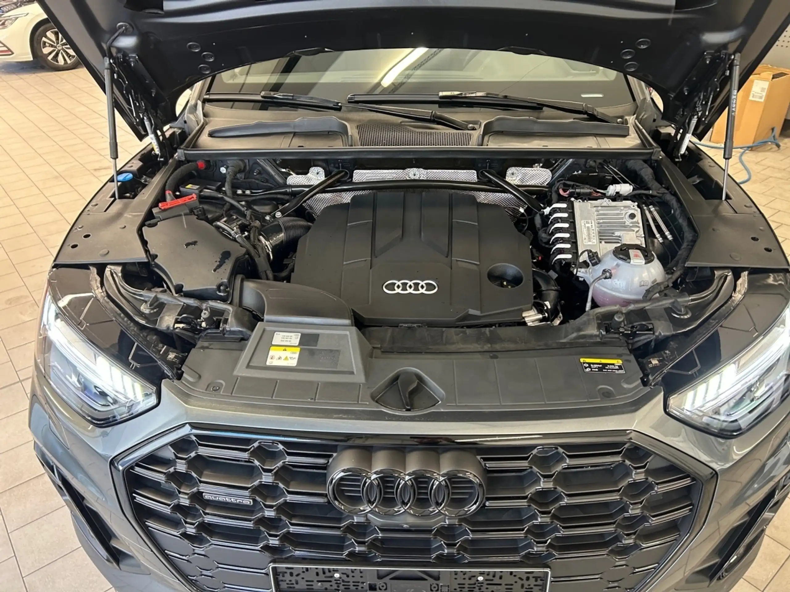 Audi - Q5