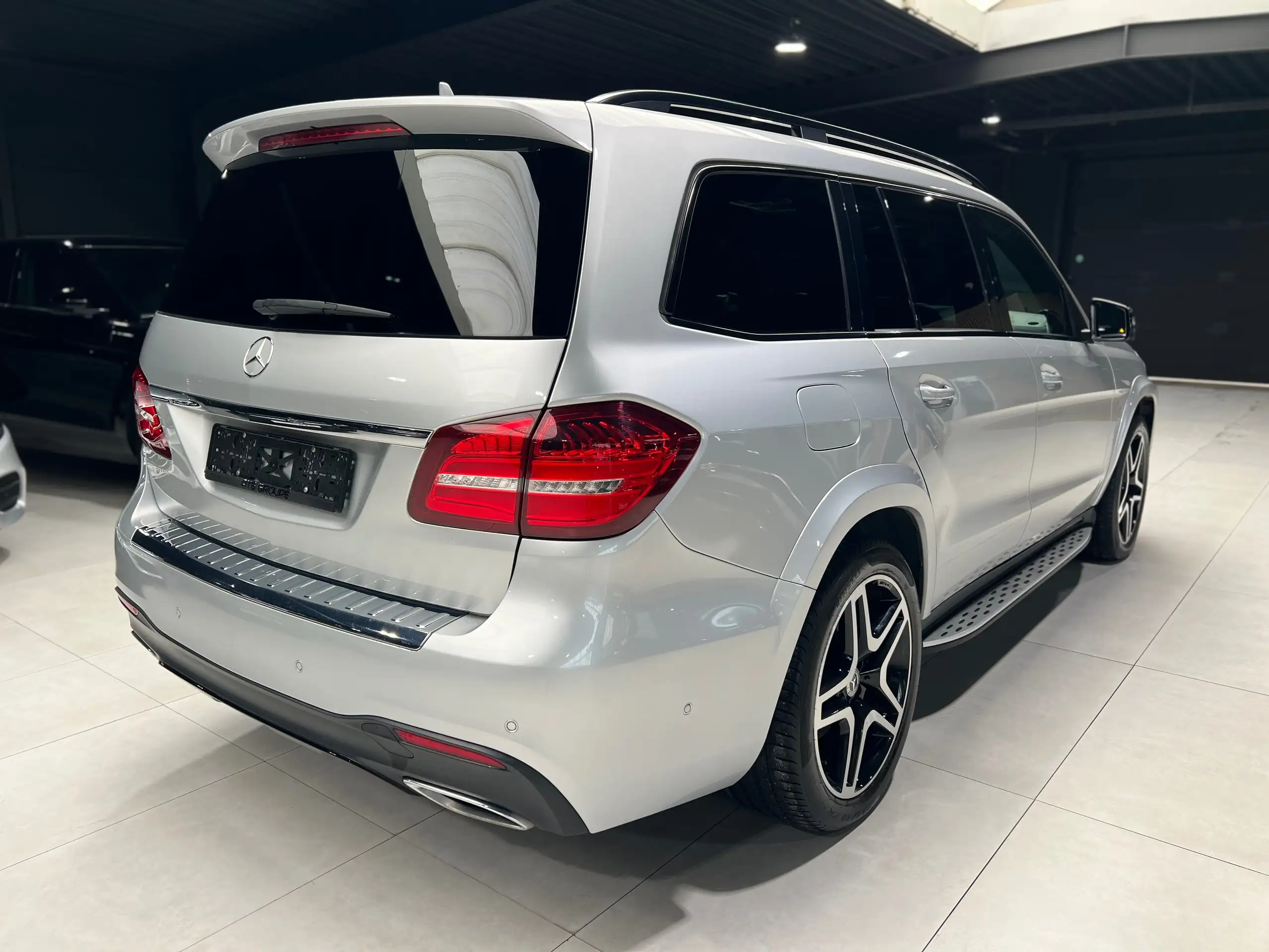 Mercedes-Benz - GLS 350