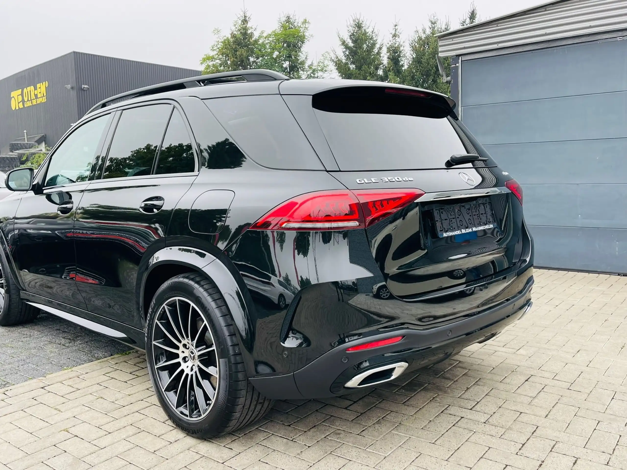 Mercedes-Benz - GLE 350