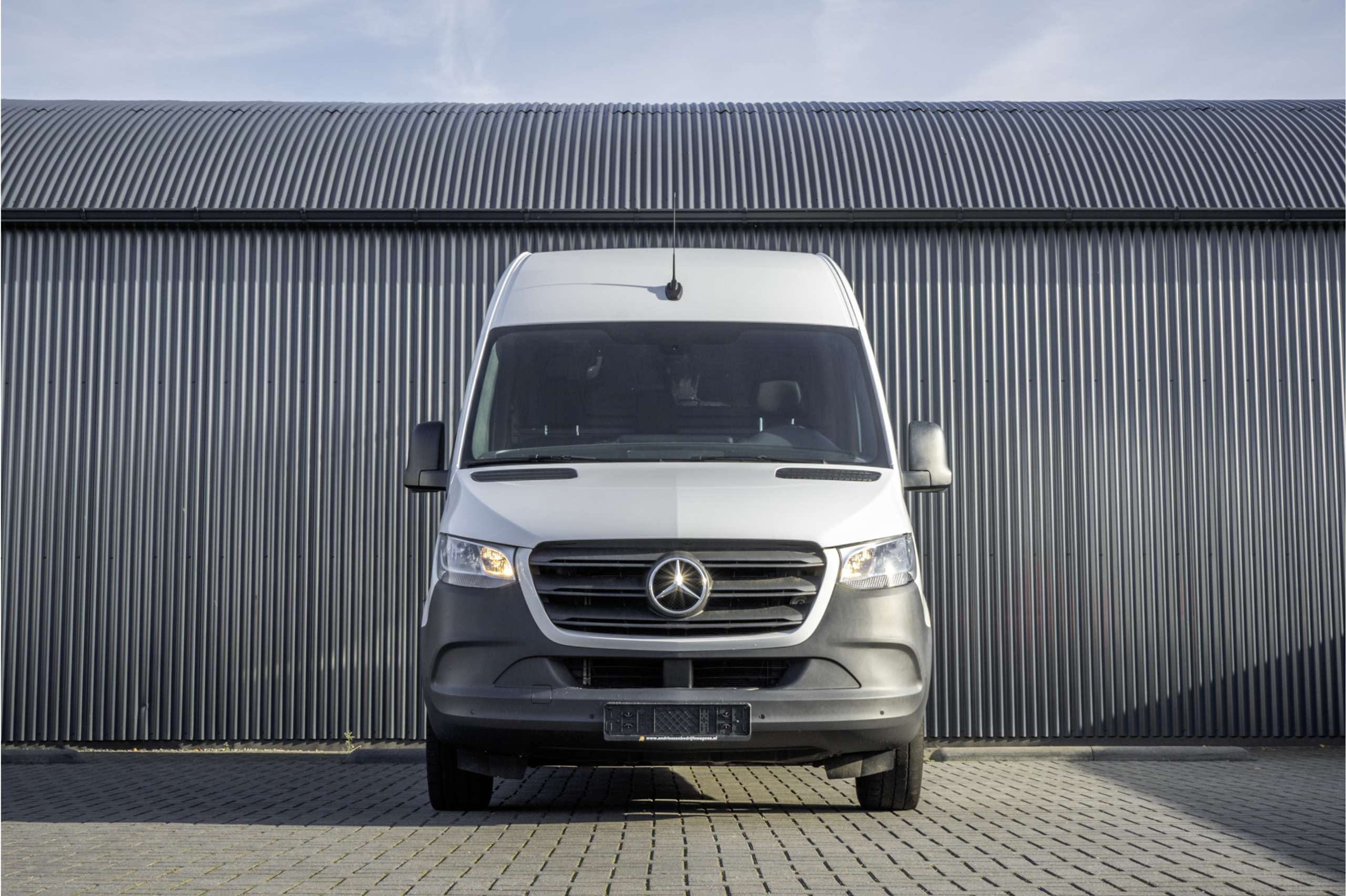 Mercedes-Benz - Sprinter