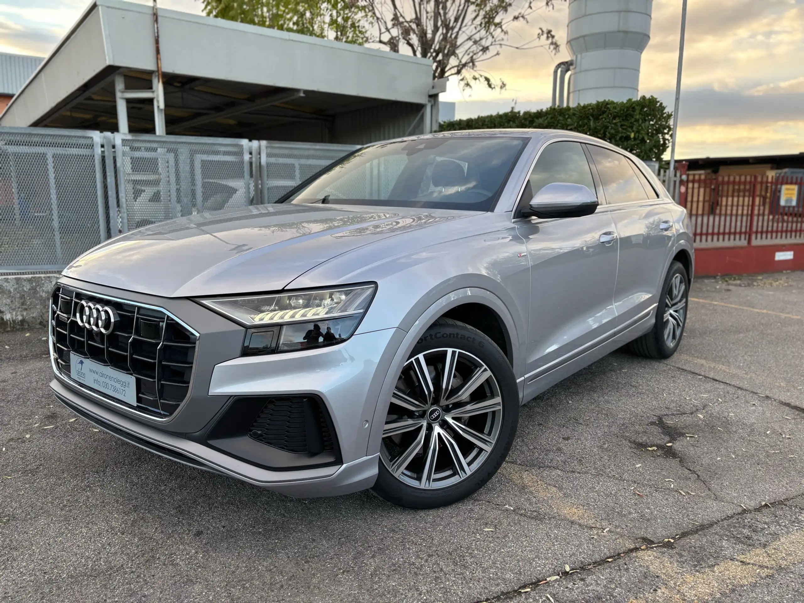 Audi - Q8