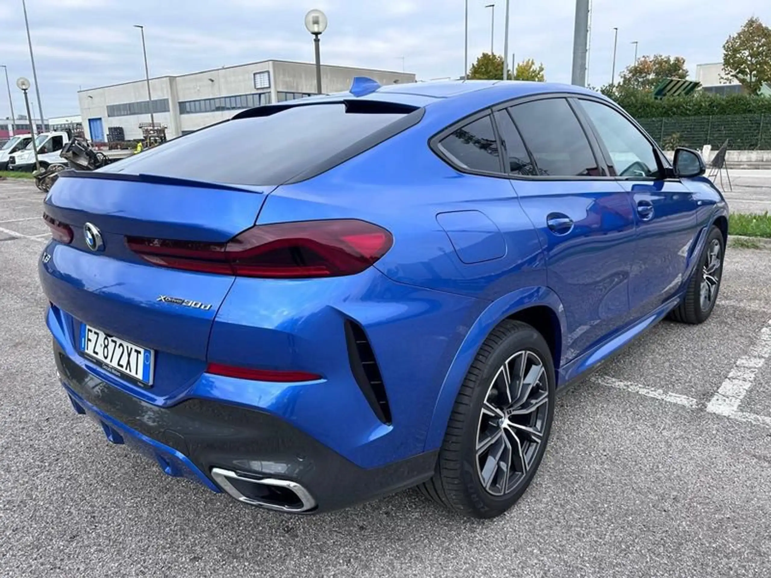 BMW - X6