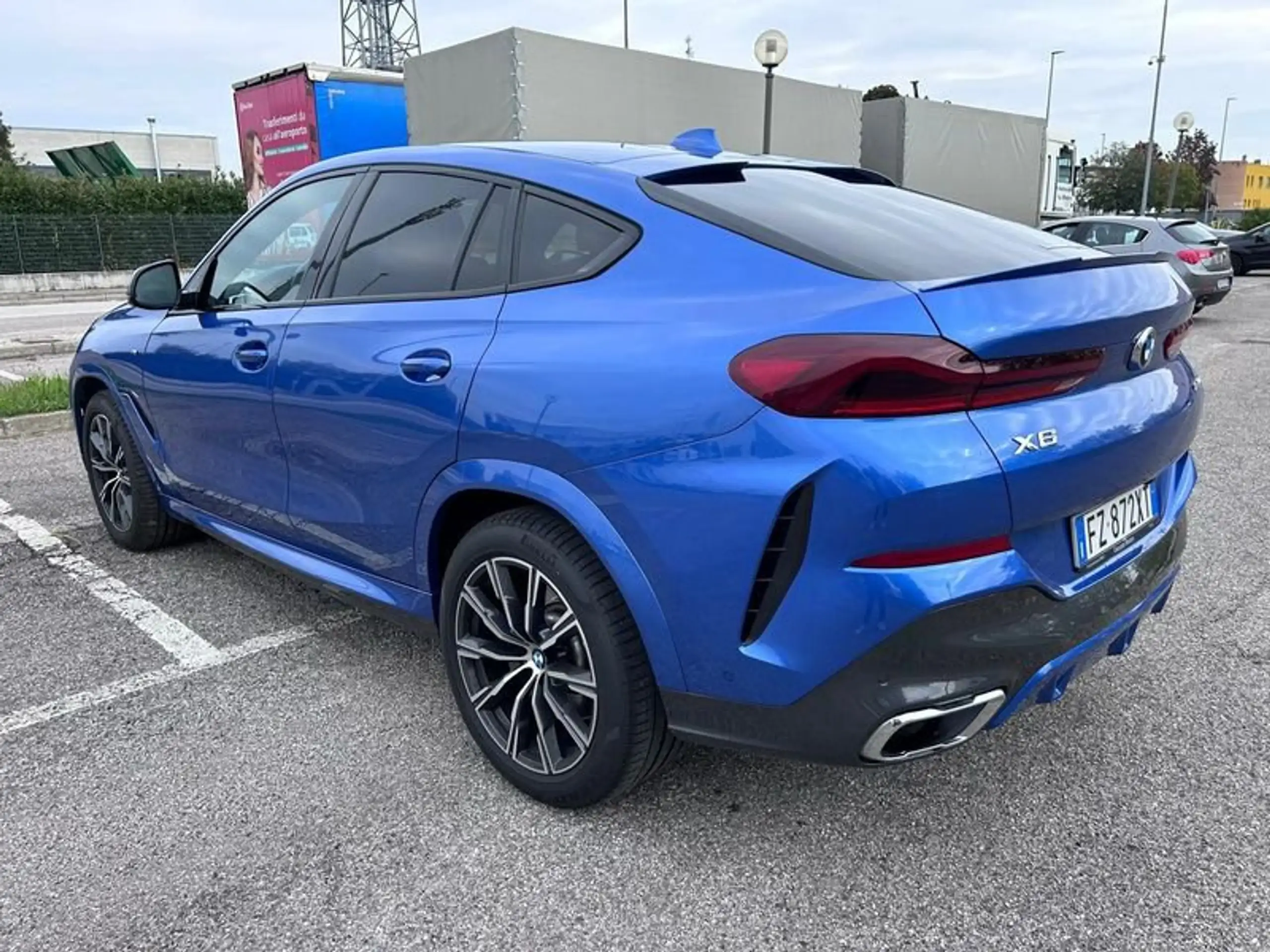 BMW - X6