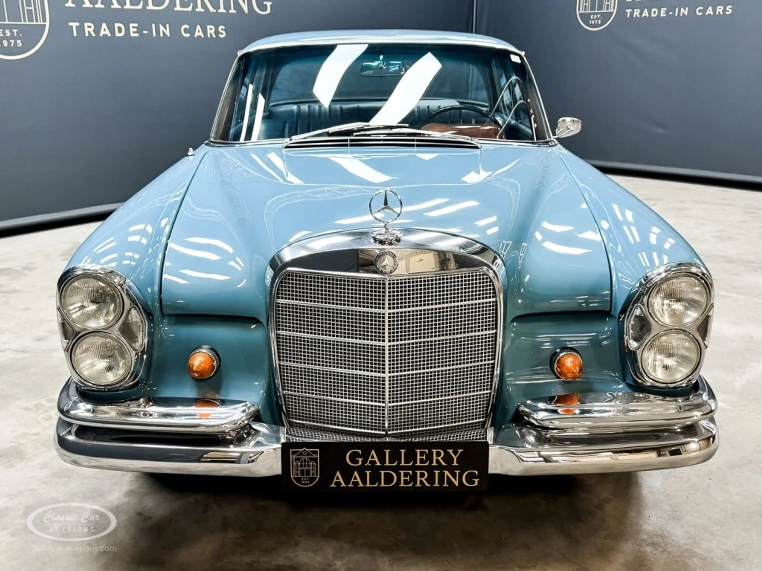 Mercedes-Benz - 250