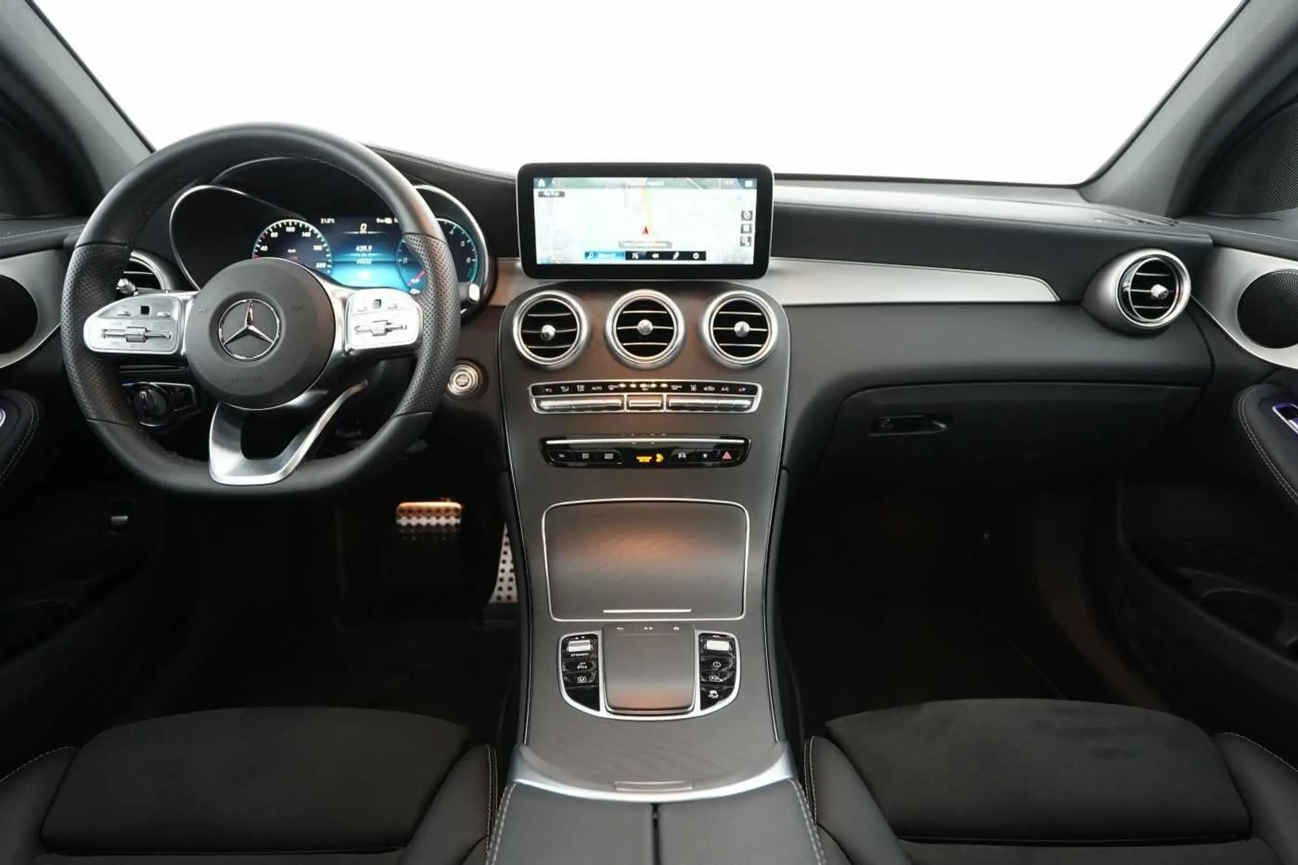 Mercedes-Benz - GLC 300